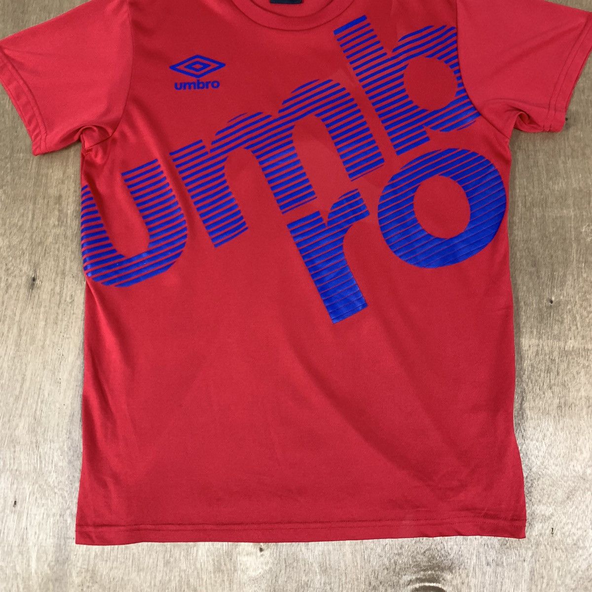 Descente UMBRO DESCENTE Spellout Big Logo Training Soccer Jersey Tee Size US S / EU 44-46 / 1 - 4 Thumbnail