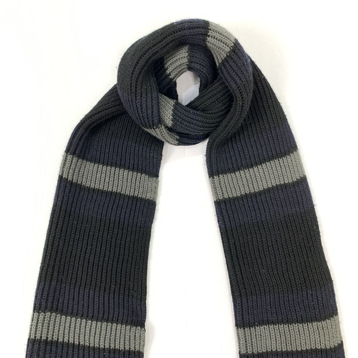 Coach COACH NEW YORK Pleated Modern Knitwear Stripe Muffler Scarf Size ONE SIZE - 5 Thumbnail