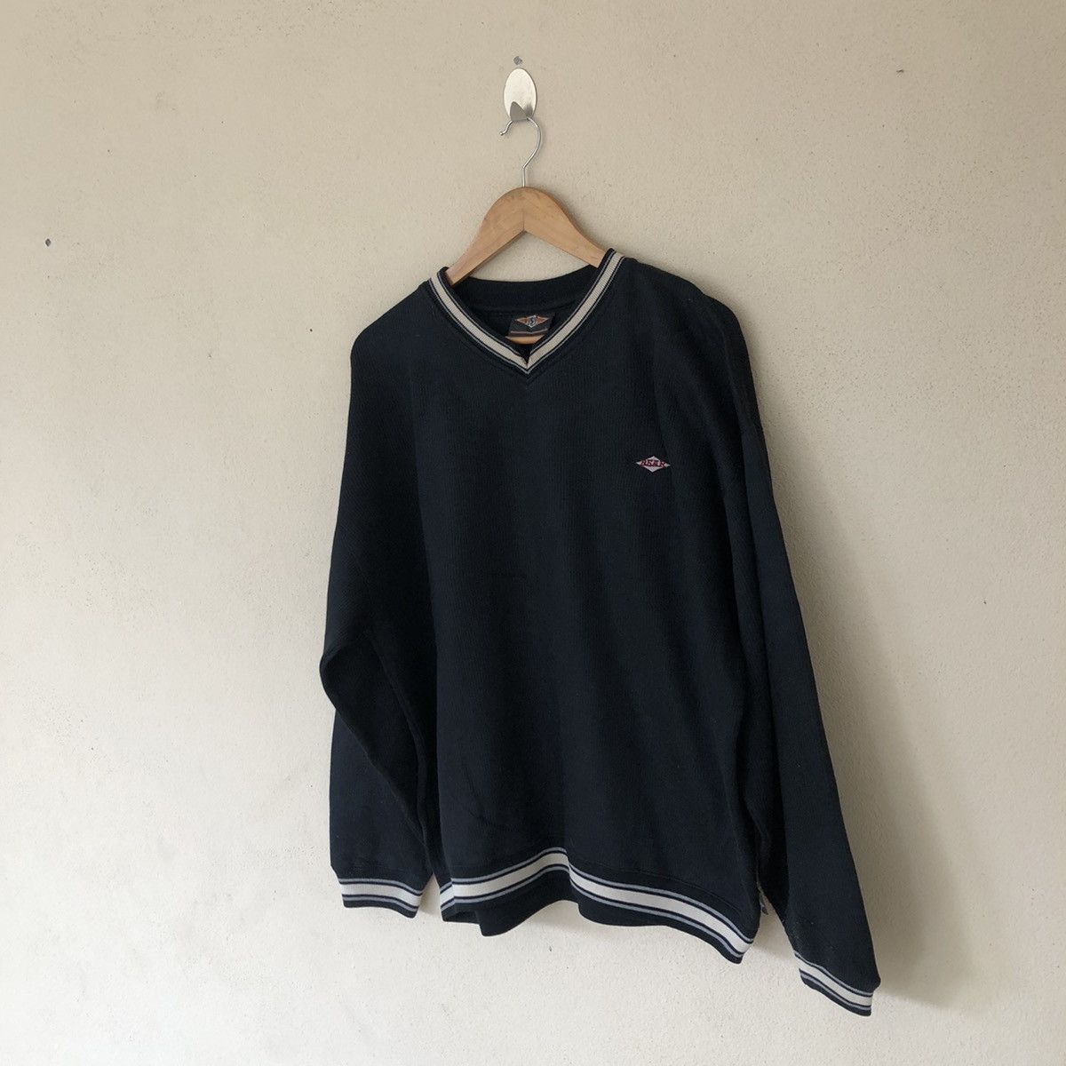 Japanese Brand VINTAGE SWEATSHIRT BEAR SMALL LOGO Size US L / EU 52-54 / 3 - 2 Thumbnail