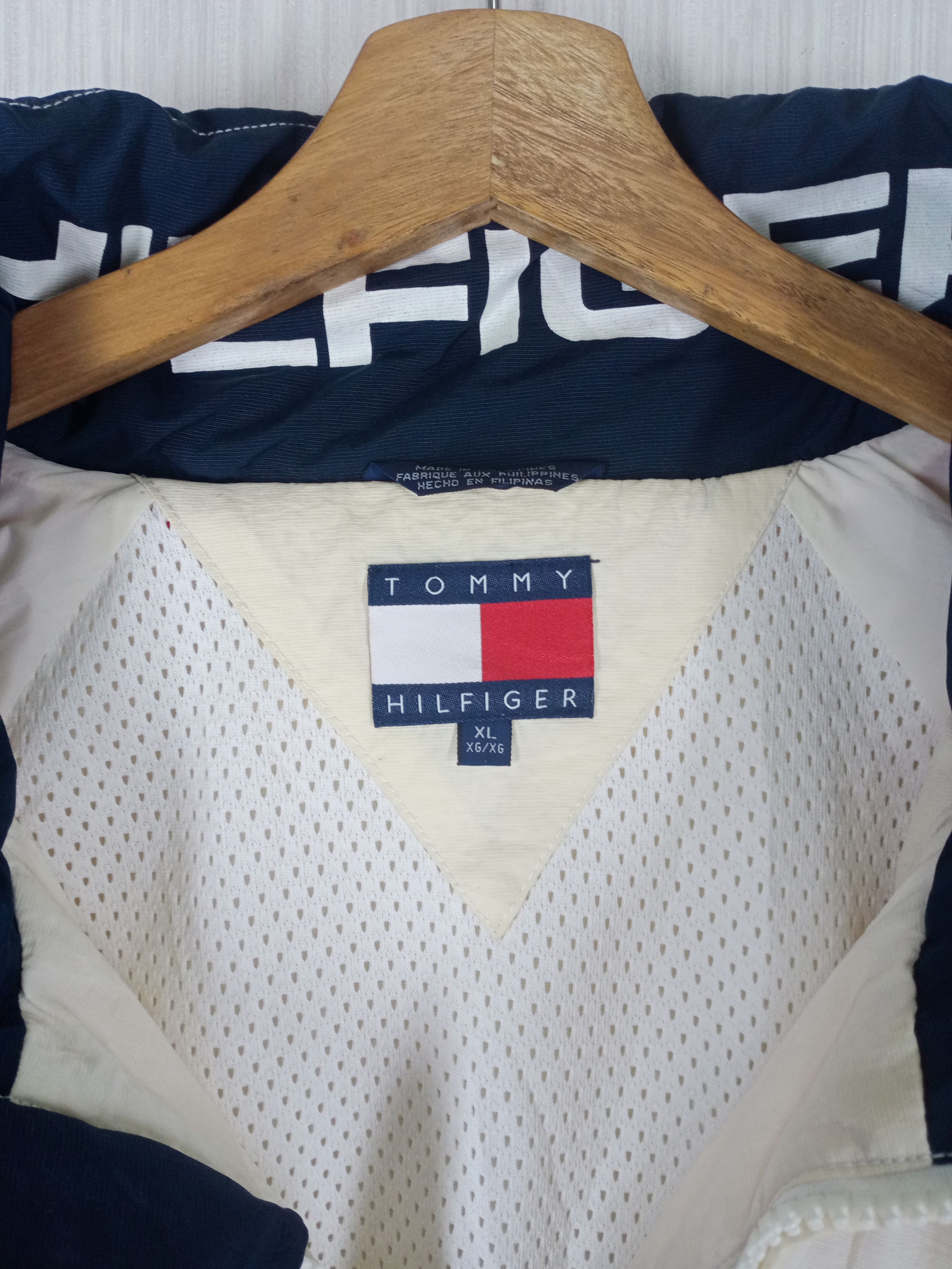 Tommy Hilfiger Rare Vintage Tommy Hilfiger Jacket Size US XL / EU 56 / 4 - 7 Thumbnail