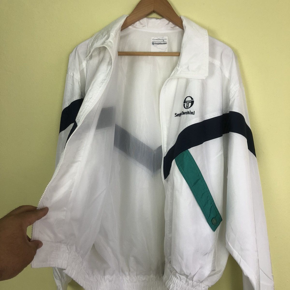 Sergio Tacchini Vintage Sergio Tacchini 90' Design Size US L / EU 52-54 / 3 - 10 Thumbnail