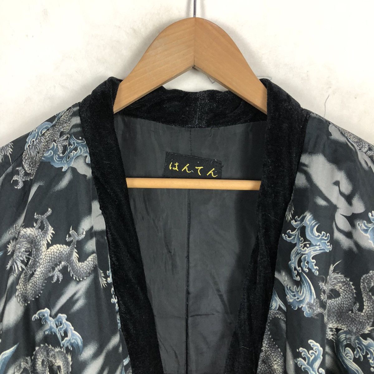Japanese Brand KIMONO DRAGON TRADITIONAL JAPANESE Size US M / EU 48-50 / 2 - 4 Thumbnail