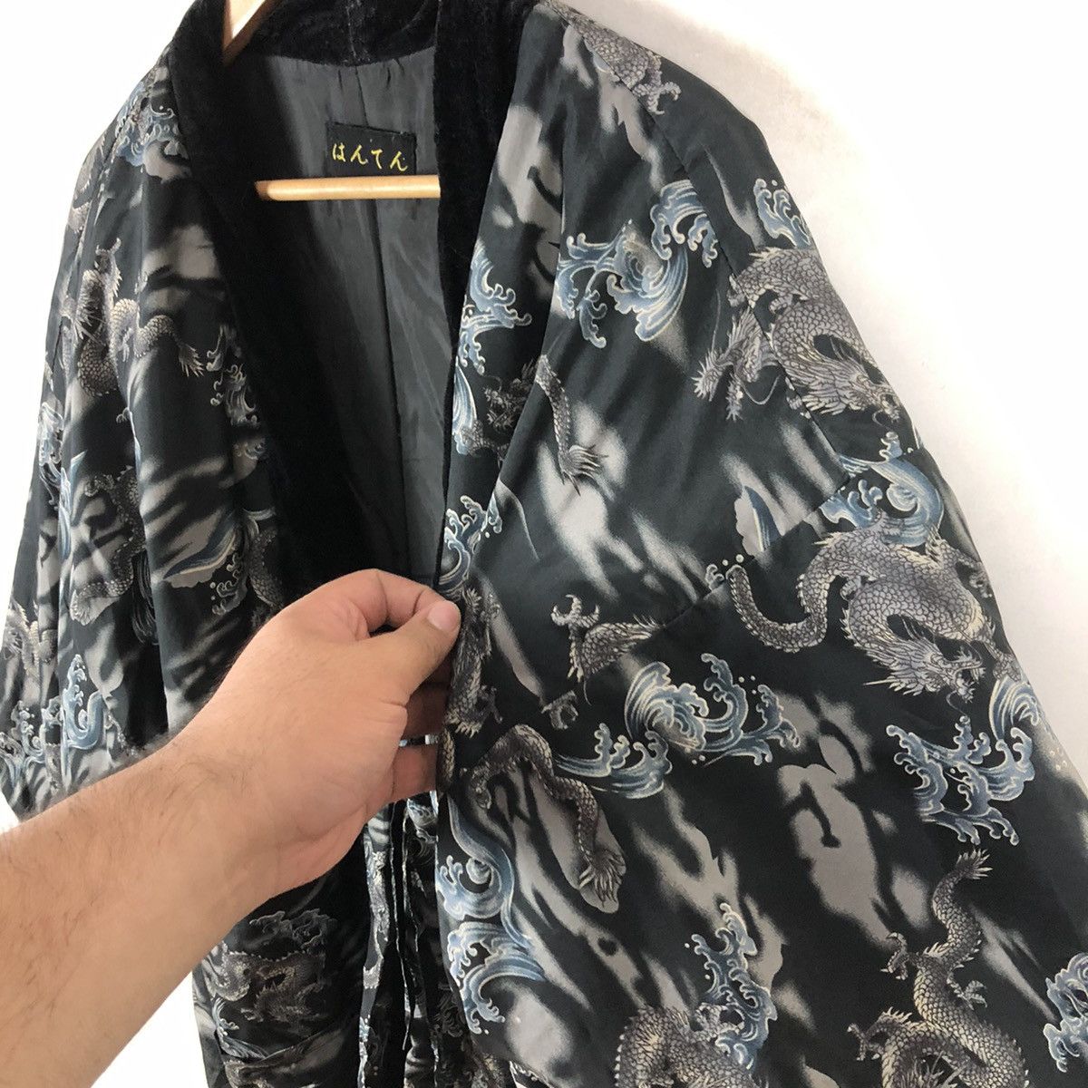 Japanese Brand KIMONO DRAGON TRADITIONAL JAPANESE Size US M / EU 48-50 / 2 - 5 Thumbnail