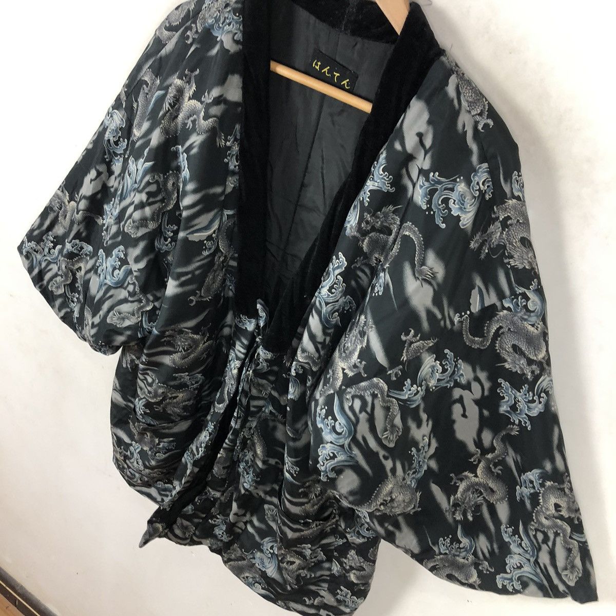 Japanese Brand KIMONO DRAGON TRADITIONAL JAPANESE Size US M / EU 48-50 / 2 - 3 Thumbnail