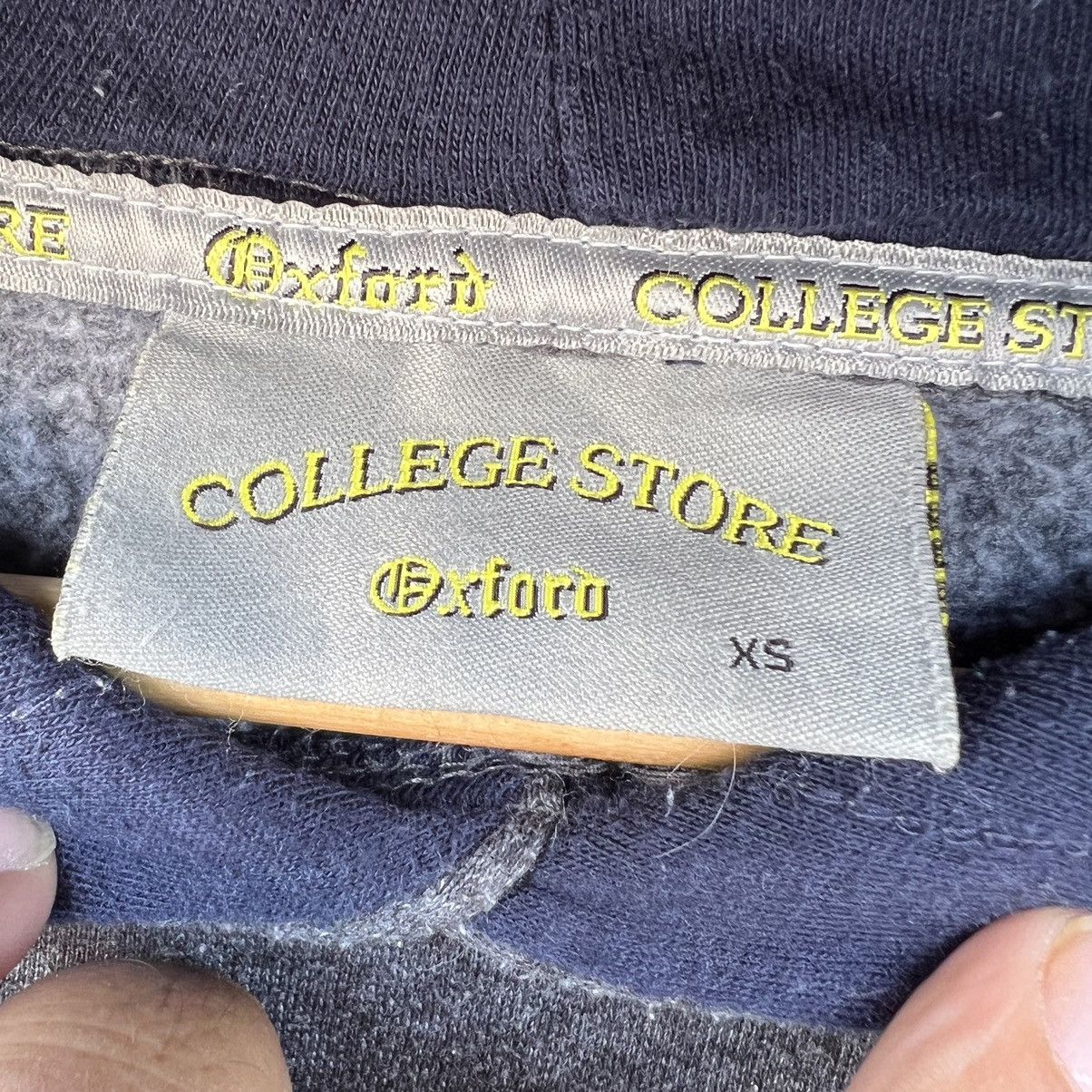 Japanese Brand VINTAGE OXFORD UNIVERSITY HOODIE BIG LOGO Size US XS / EU 42 / 0 - 6 Thumbnail