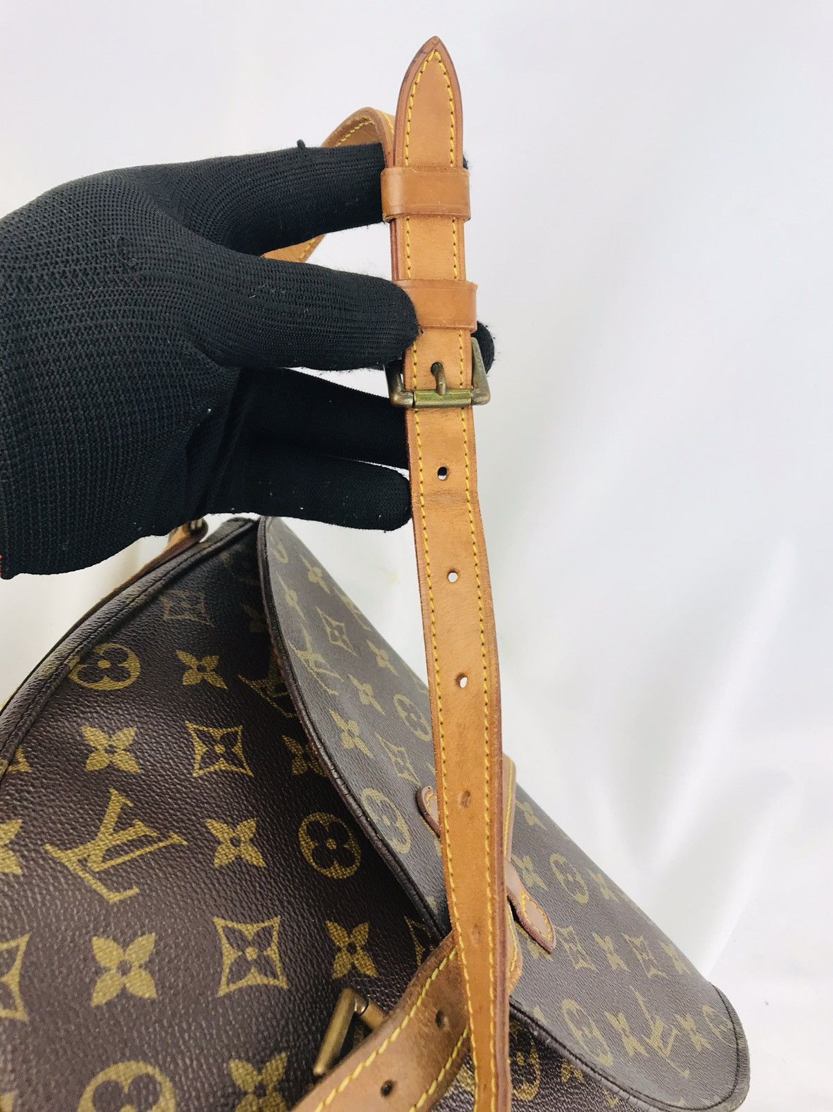 Louis Vuitton 🔥Rare🔥Louis Vuitton Chantilly Shoulderbag Size ONE SIZE - 16 Thumbnail