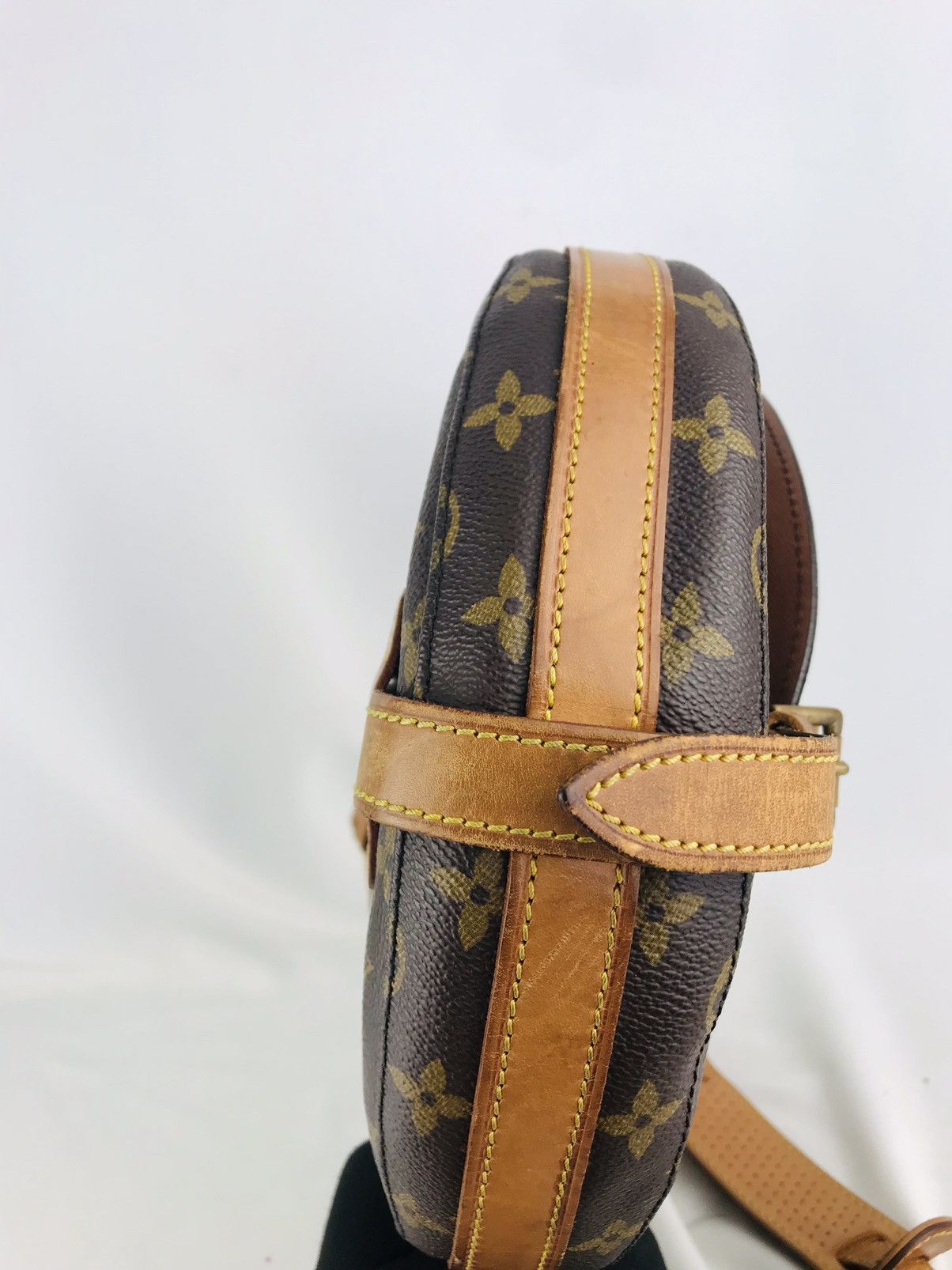 Louis Vuitton 🔥Rare🔥Louis Vuitton Chantilly Shoulderbag Size ONE SIZE - 10 Thumbnail
