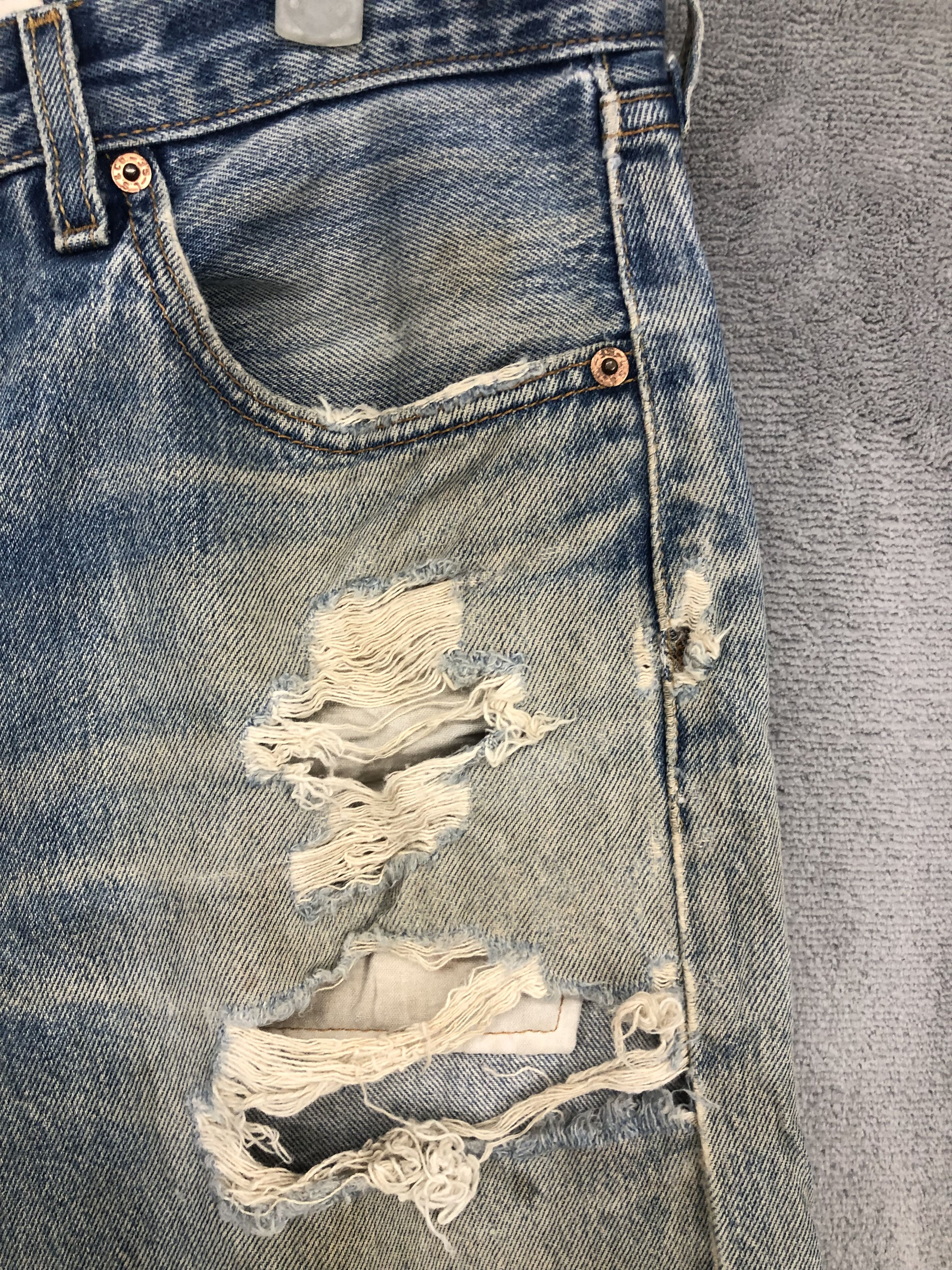 Levi's Vintage 90s Levis 501xx Distressed Ripped Jeans 32x32 Size US 32 / EU 48 - 5 Thumbnail