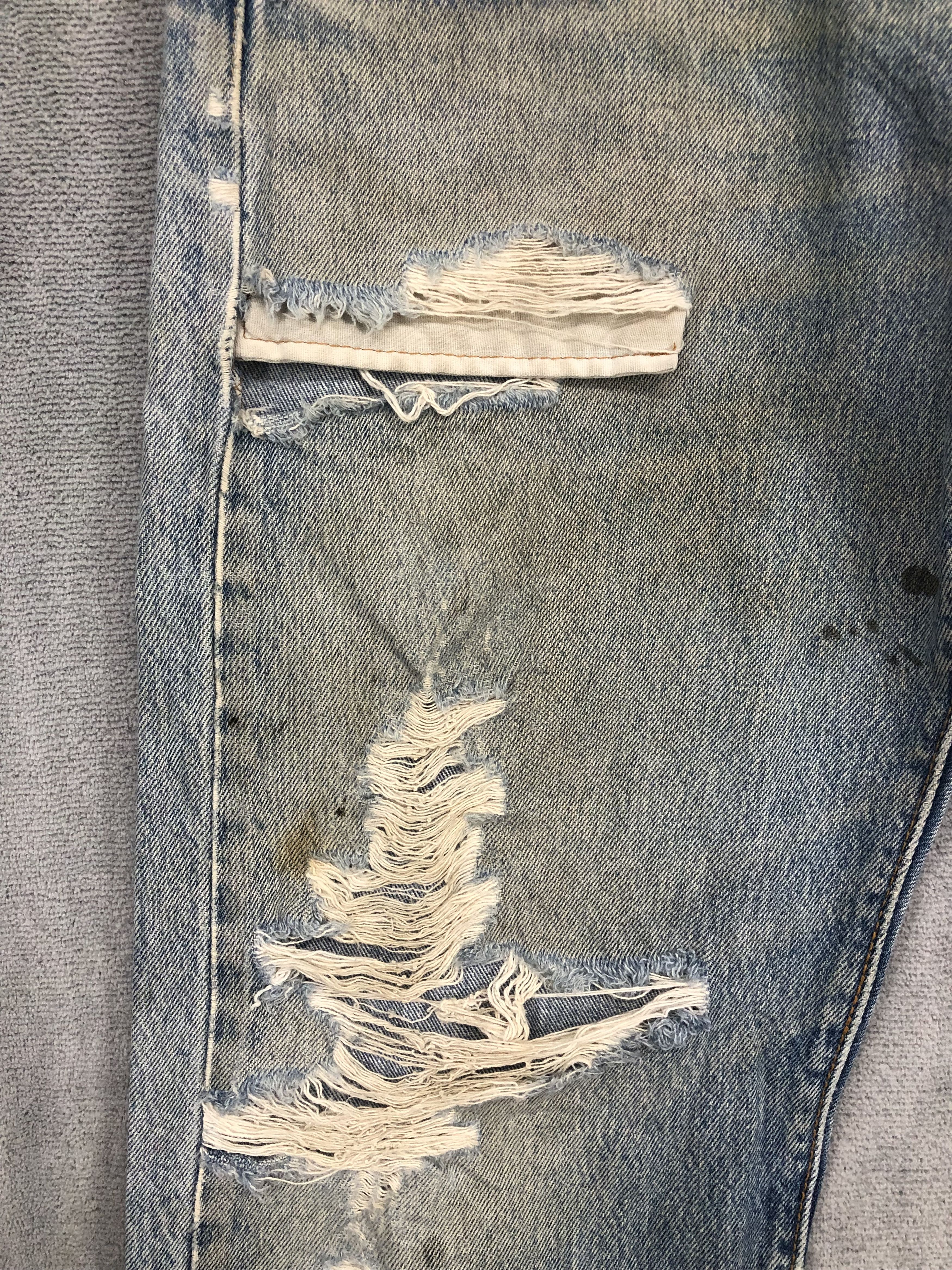 Levi's Vintage 90s Levis 501xx Distressed Ripped Jeans 32x32 Size US 32 / EU 48 - 4 Thumbnail