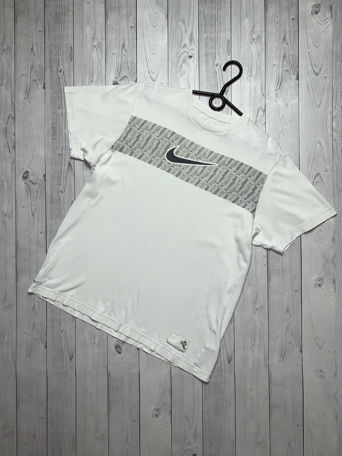 Nike × Vintage Vintage Nike tee big logo size M Size US M / EU 48-50 / 2 - 1 Thumbnail