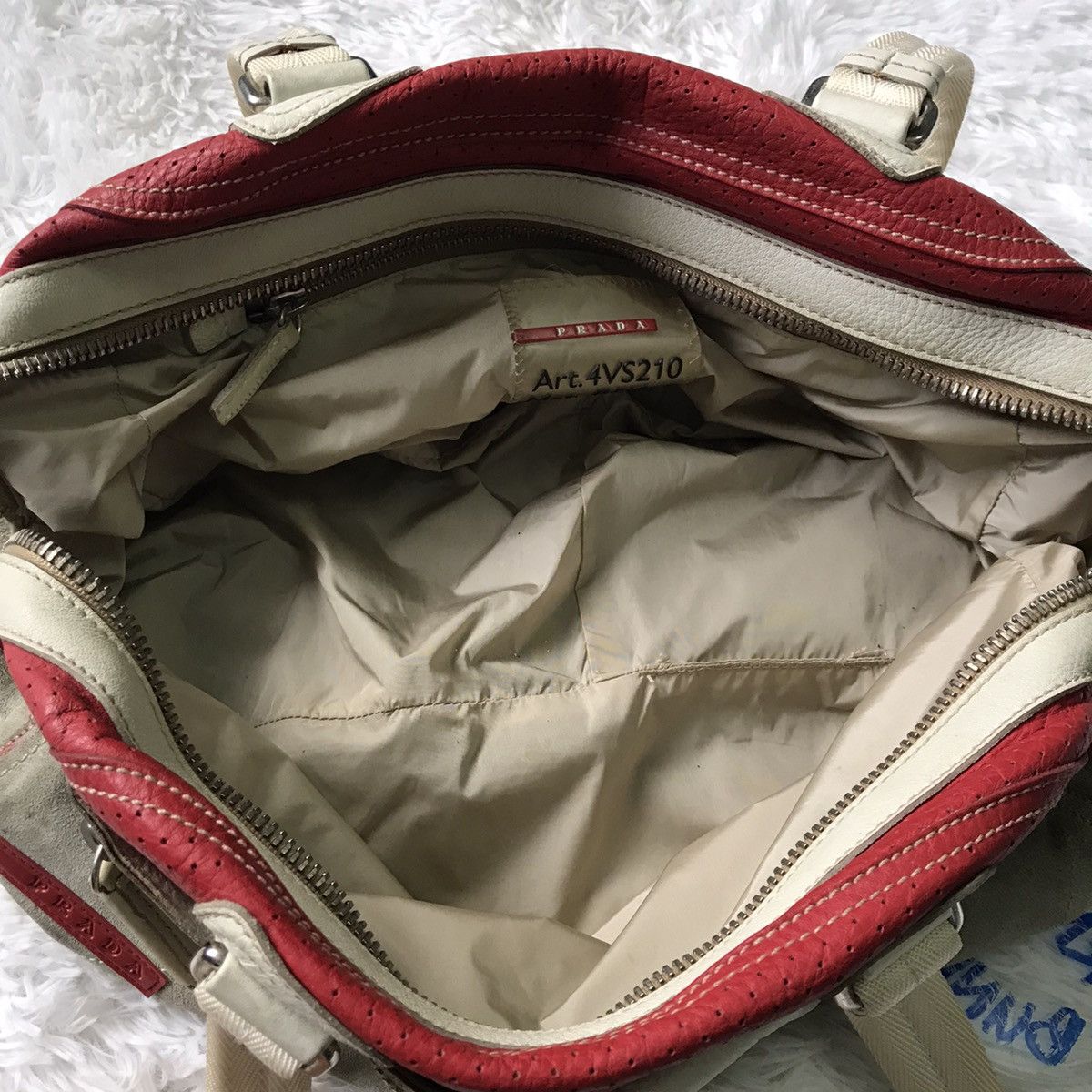 Prada Rare Prada Leather Bag Size ONE SIZE - 16 Thumbnail