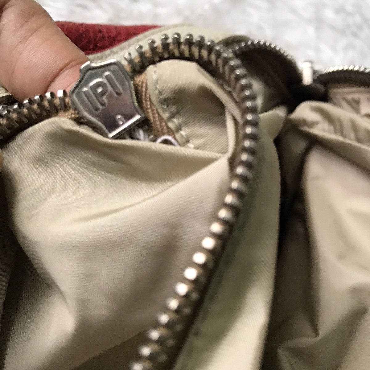 Prada Rare Prada Leather Bag Size ONE SIZE - 12 Thumbnail