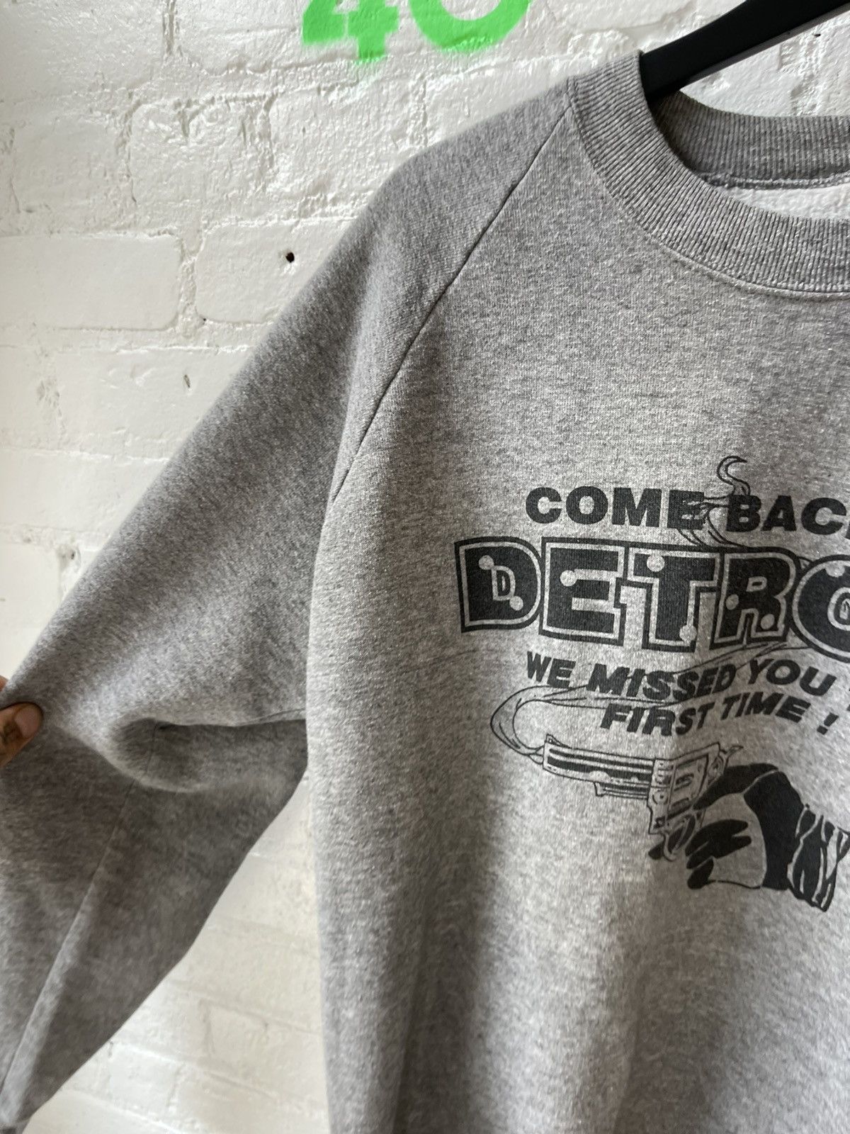 Vintage Vintage 90s GUN SHOT GLOCK Bullet Holes Detroit Sweater 4G Size US XL / EU 56 / 4 - 4 Thumbnail