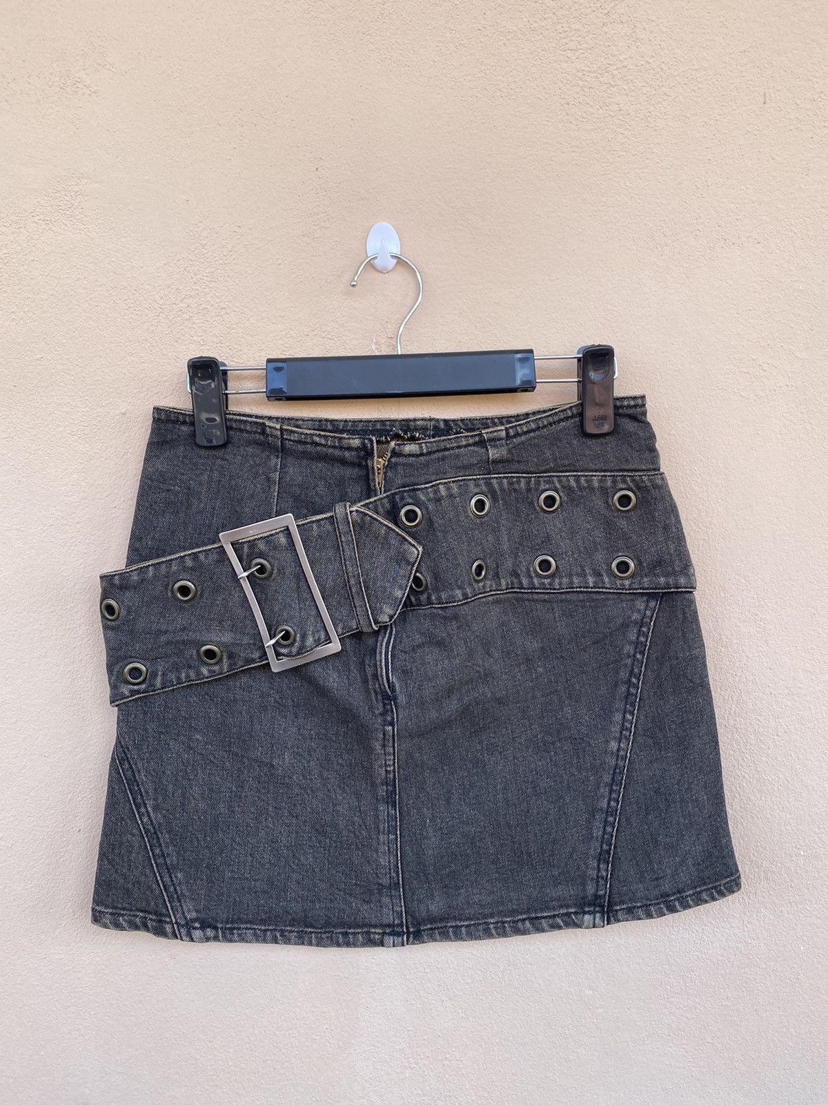 Designer × Vintage Steals💥 Vintage VivaYou Mini Sexy Denim Skirt Size 28" / US 6 / IT 42 - 1 Thumbnail