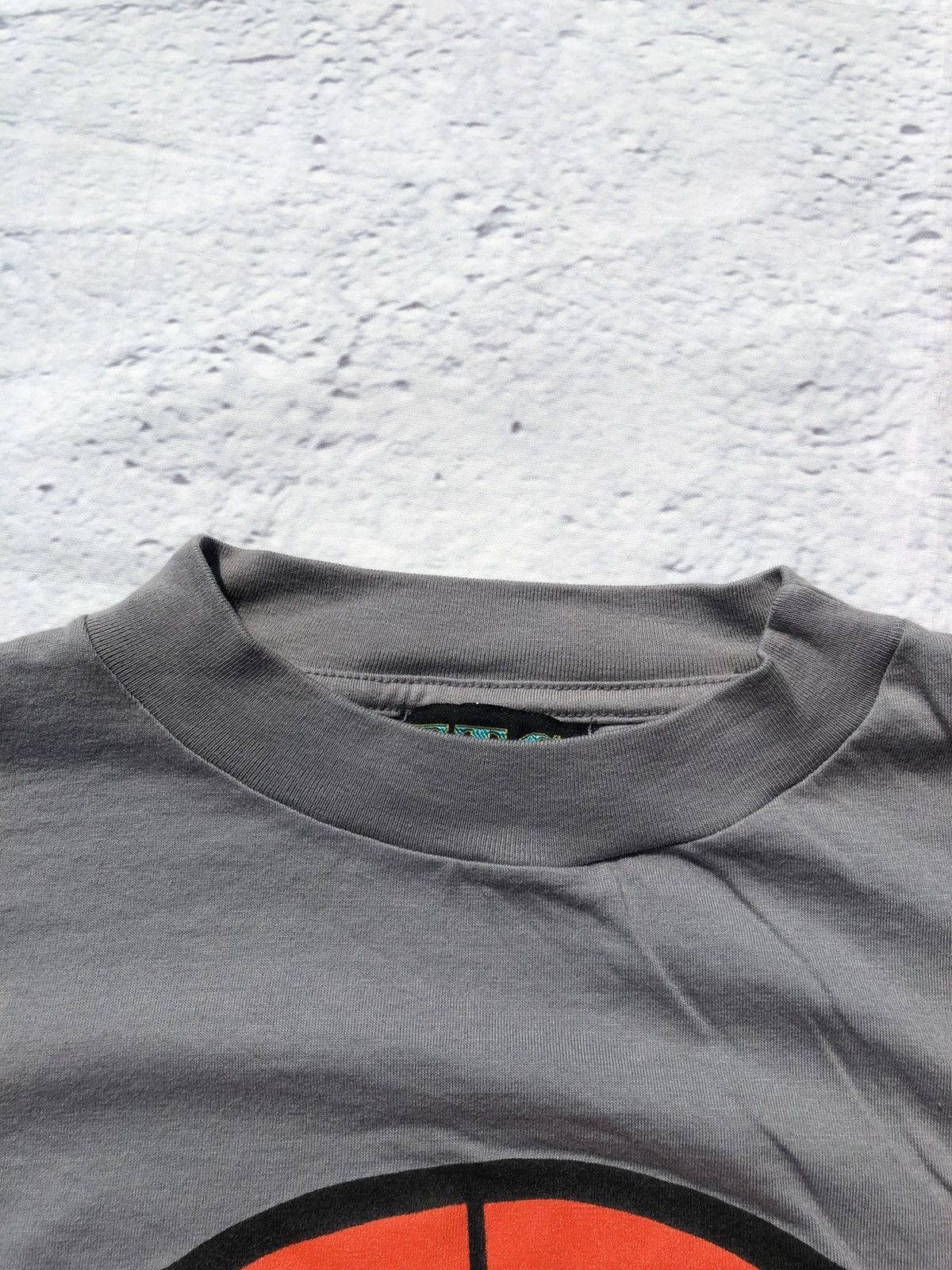 DC Comics Vintage 1990 Spider Man Marvel Gray Tee (Silver Surfer) Size US XL / EU 56 / 4 - 9 Thumbnail