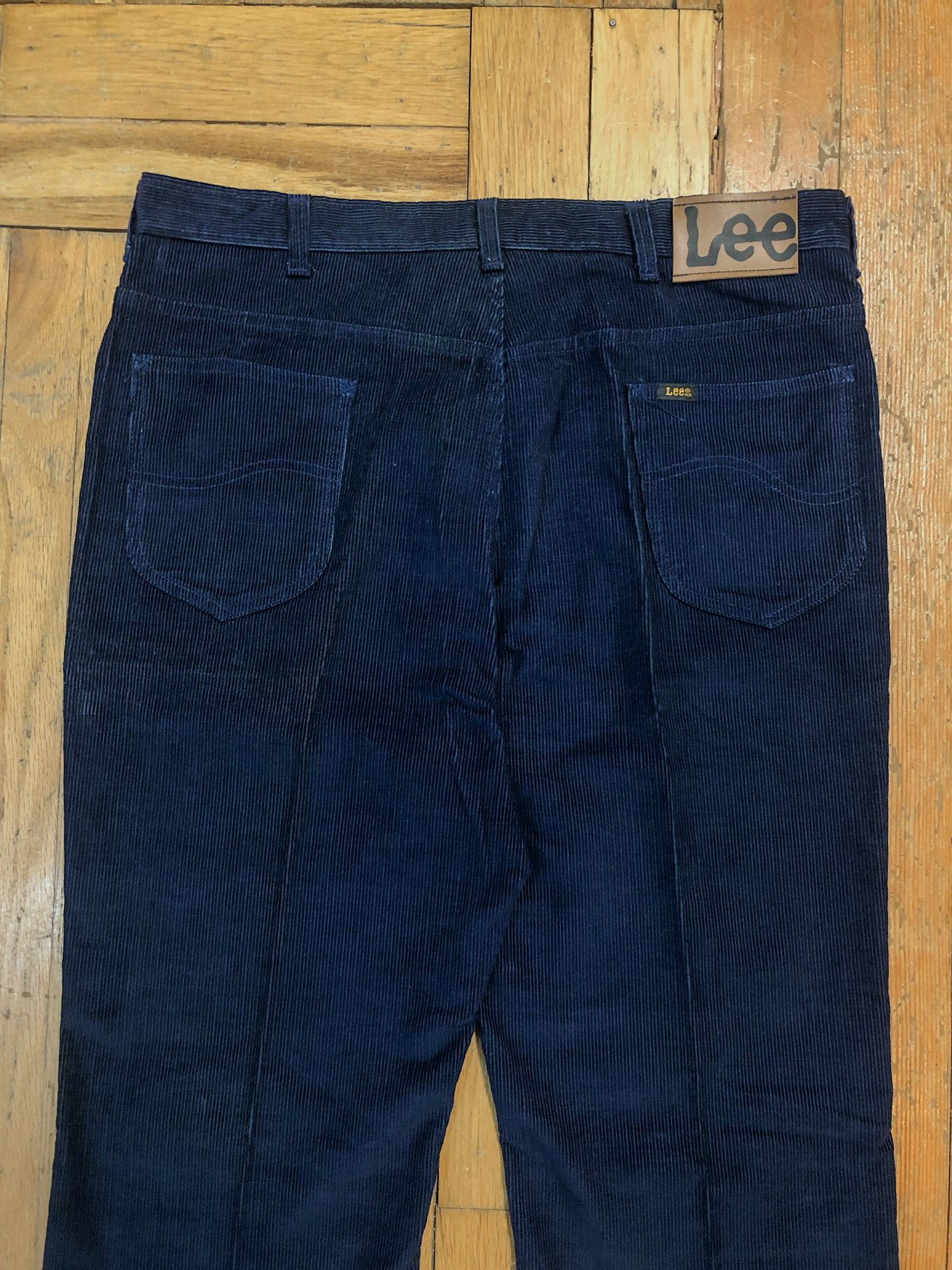 Lee × Vintage 70s Dark Navy Lee Riders Pleated Bell Bottom Corduroy Pants Size US 36 / EU 52 - 5 Thumbnail