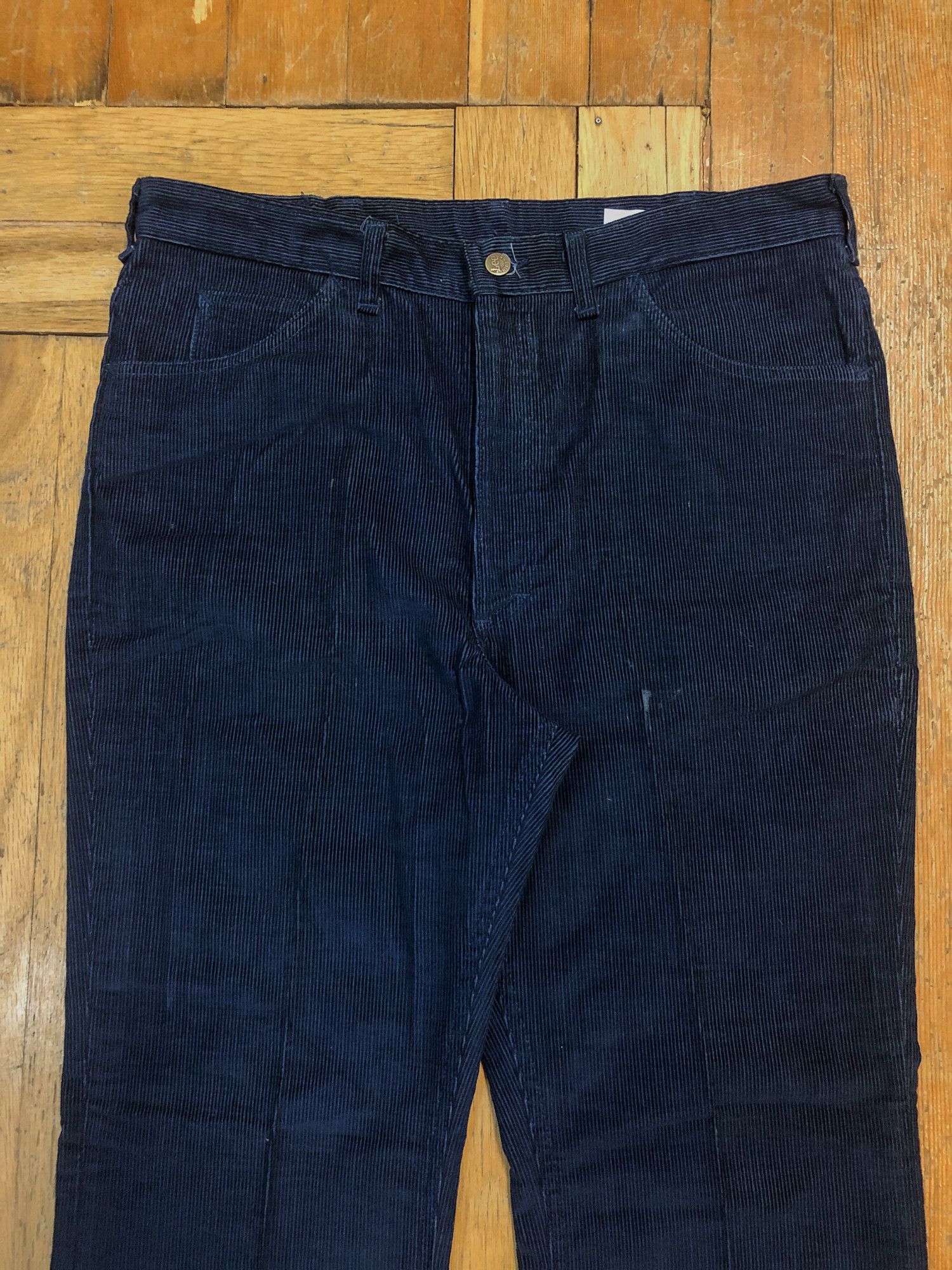 Lee × Vintage 70s Dark Navy Lee Riders Pleated Bell Bottom Corduroy Pants Size US 36 / EU 52 - 4 Thumbnail