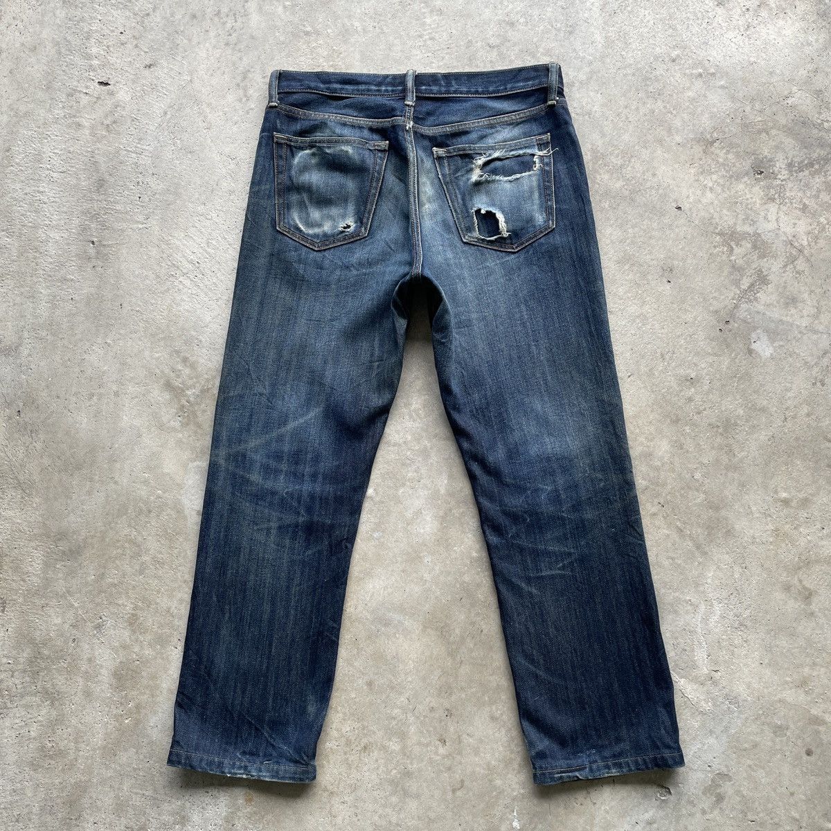 Japanese Brand Vintage Japanese Faded Jeans W32x28.5 Japanese Denim Pants Size US 32 / EU 48 - 11 Thumbnail