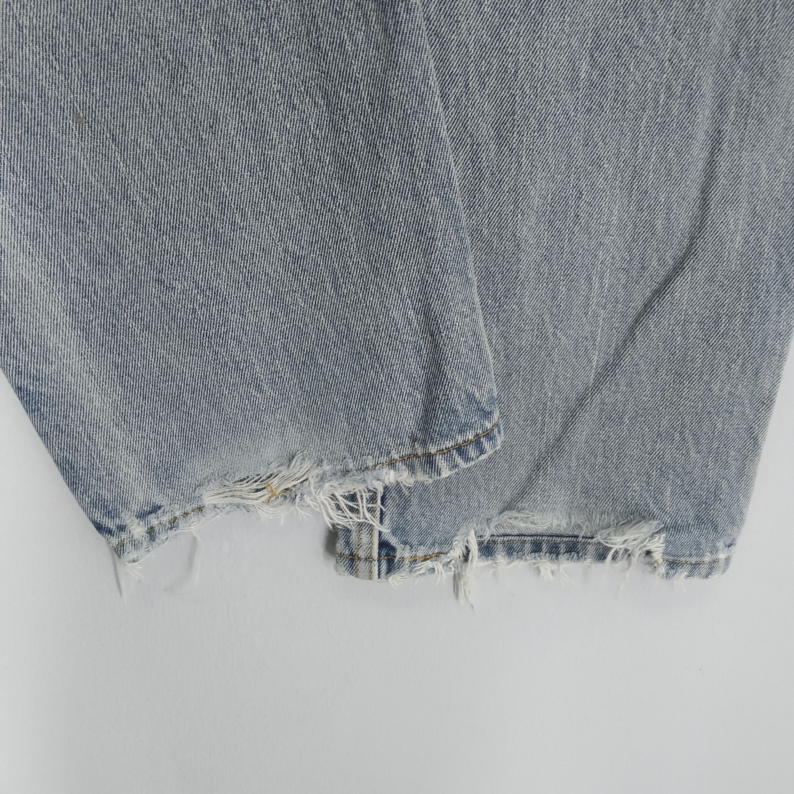 Levi's Vintage 90s Levi's 505 Regular Fit Faded Blue Jeans Ripped Size US 34 / EU 50 - 11 Thumbnail