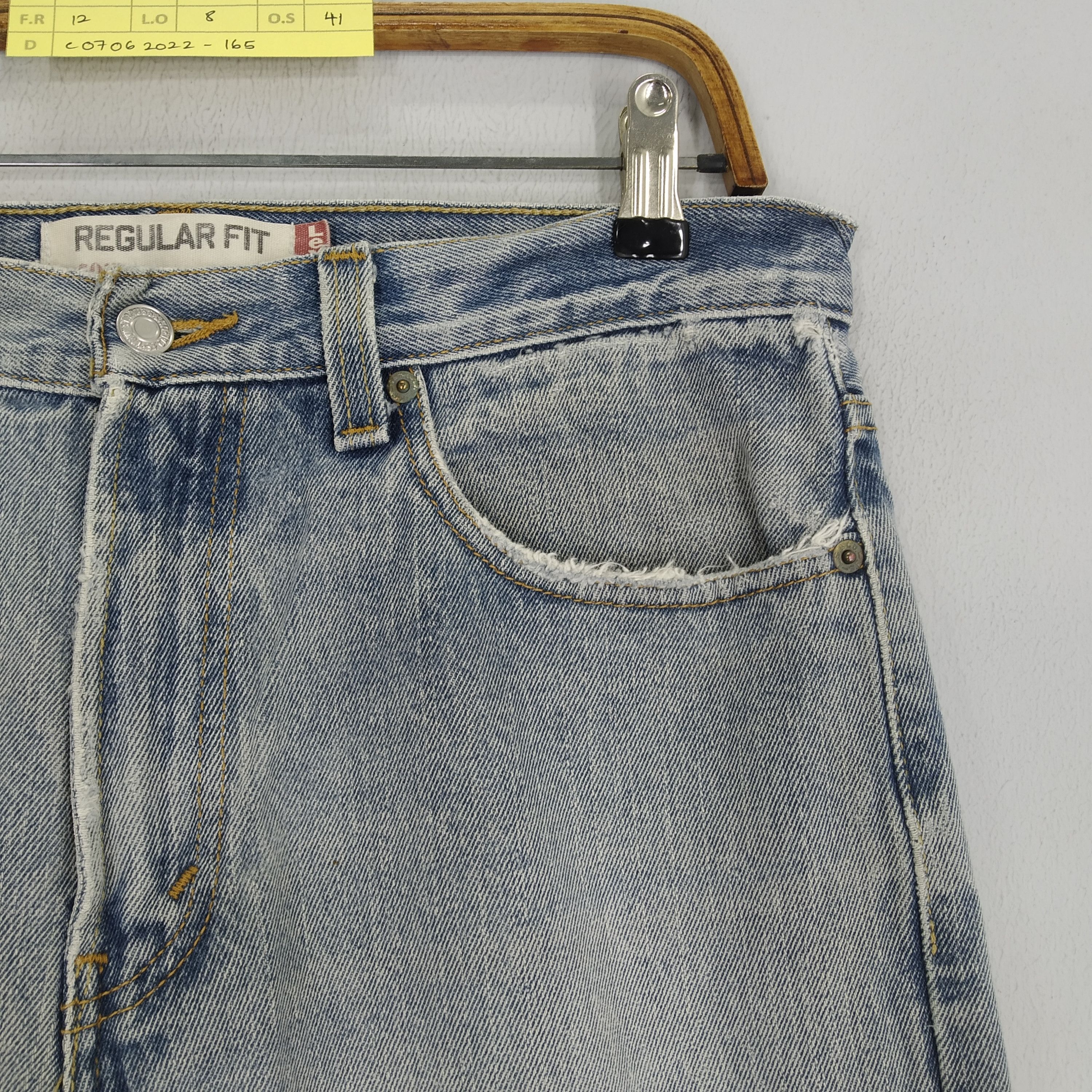 Levi's Vintage 90s Levi's 505 Regular Fit Faded Blue Jeans Ripped Size US 34 / EU 50 - 6 Thumbnail