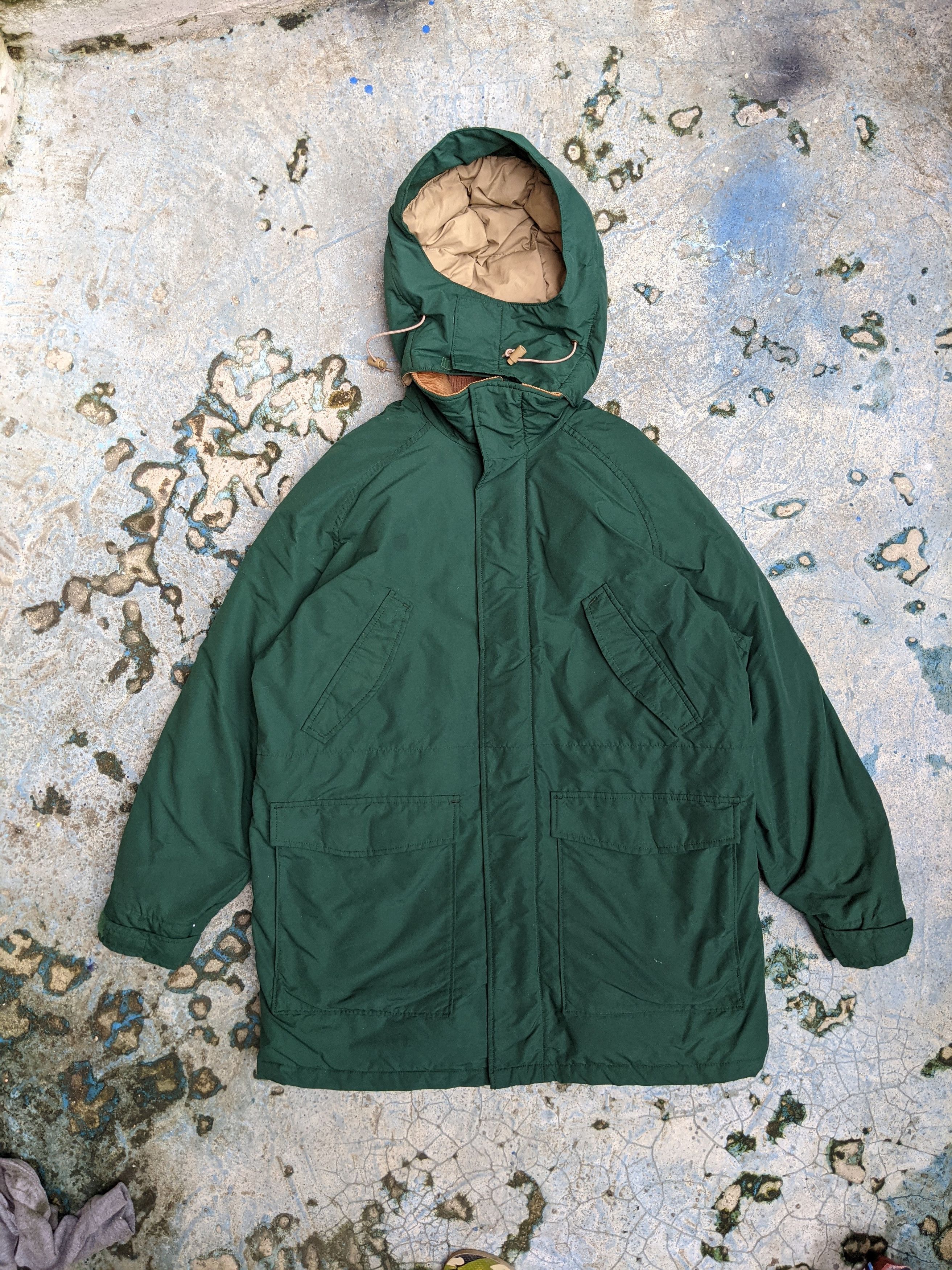 image of Vintage Taras Boubla Puffer Jacket in Green, Men's (Size Medium)
