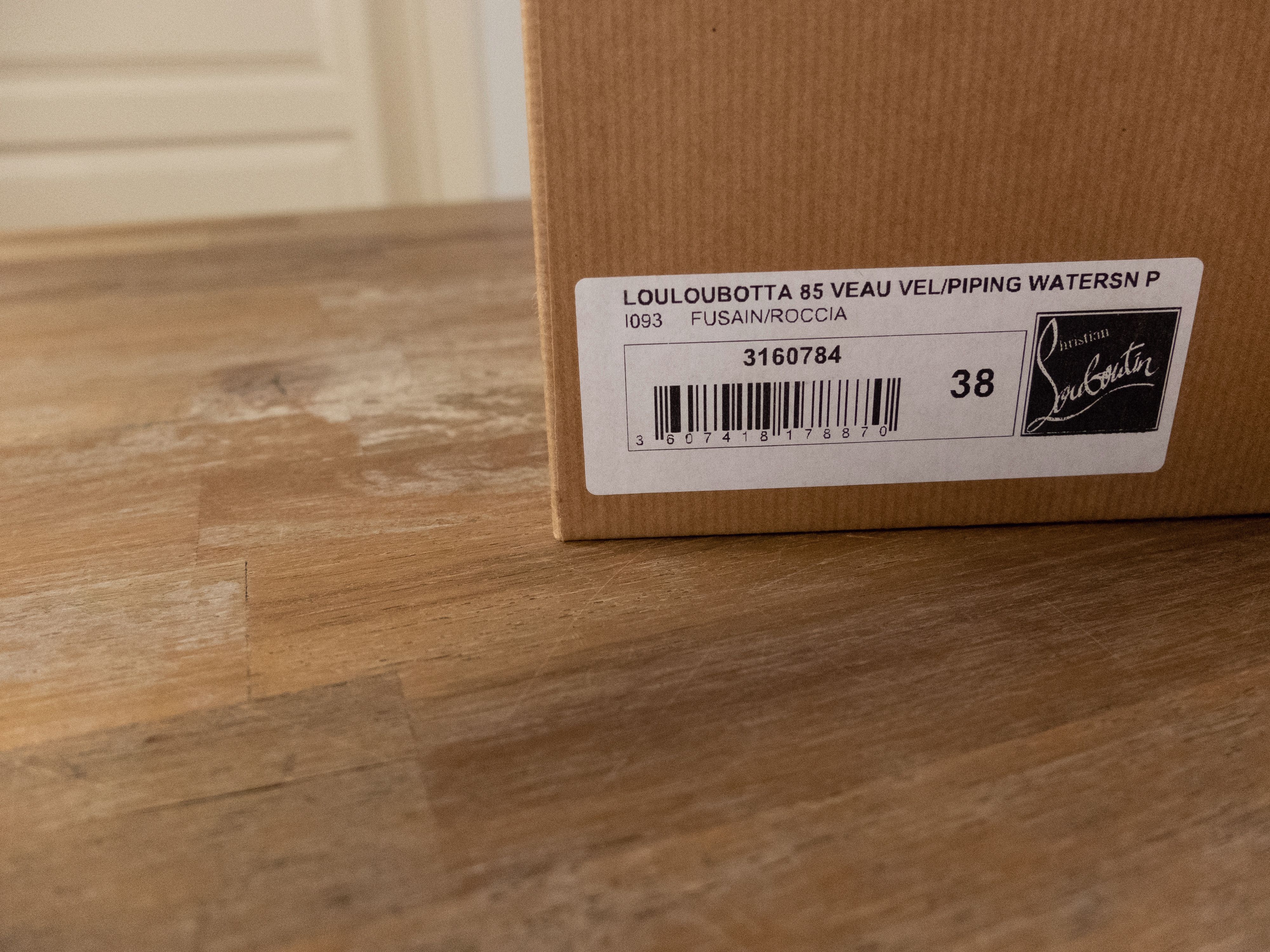 Christian Louboutin CHRISTIAN LOUBOUTIN Louloubotta gray black suede boots 8 38 Size US 8 / IT 38 - 14 Thumbnail