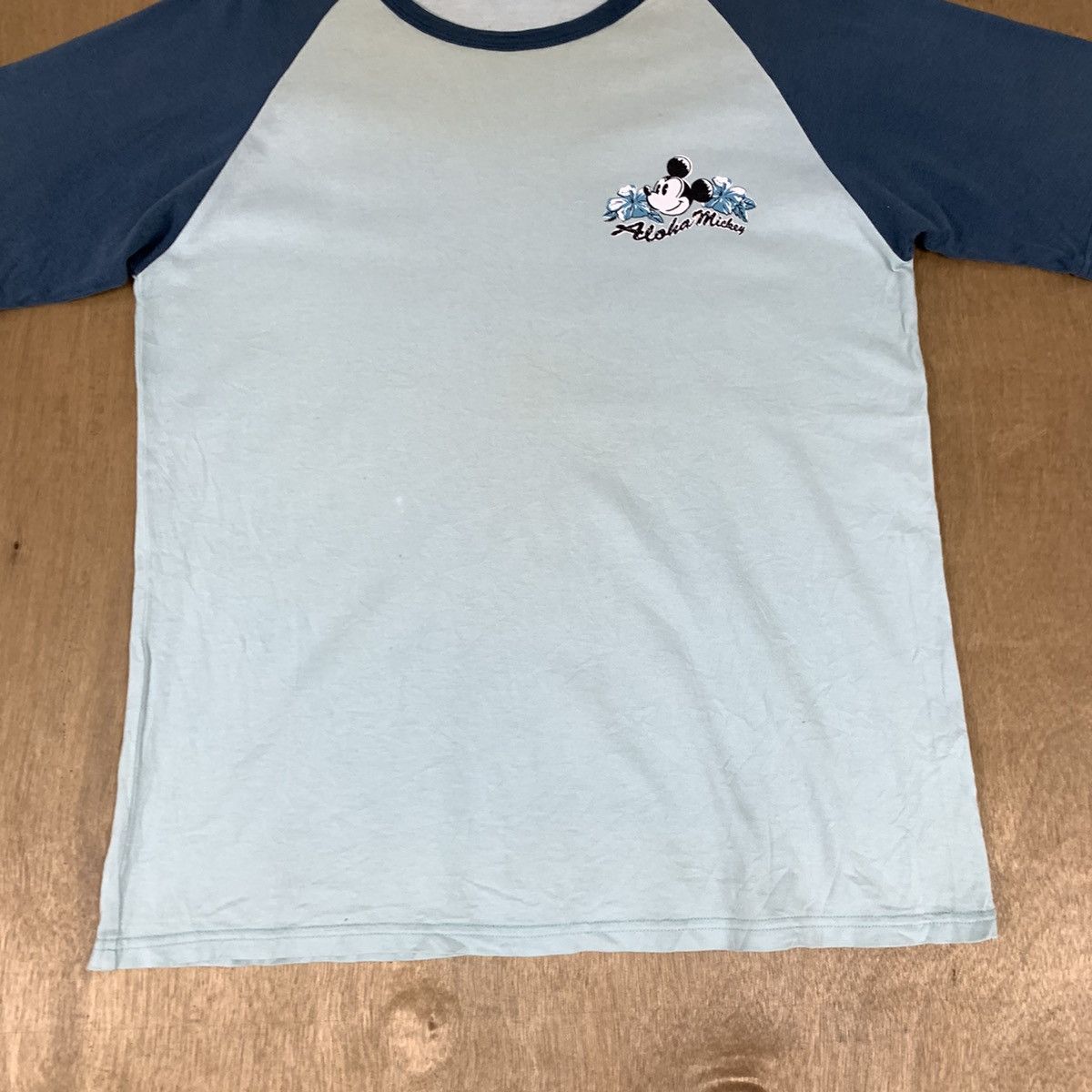 Mickey Mouse DISNEY MICKEY MOUSE Aloha Hawaii BigLogo Raglan Surf Tshirt Size US S / EU 44-46 / 1 - 4 Thumbnail