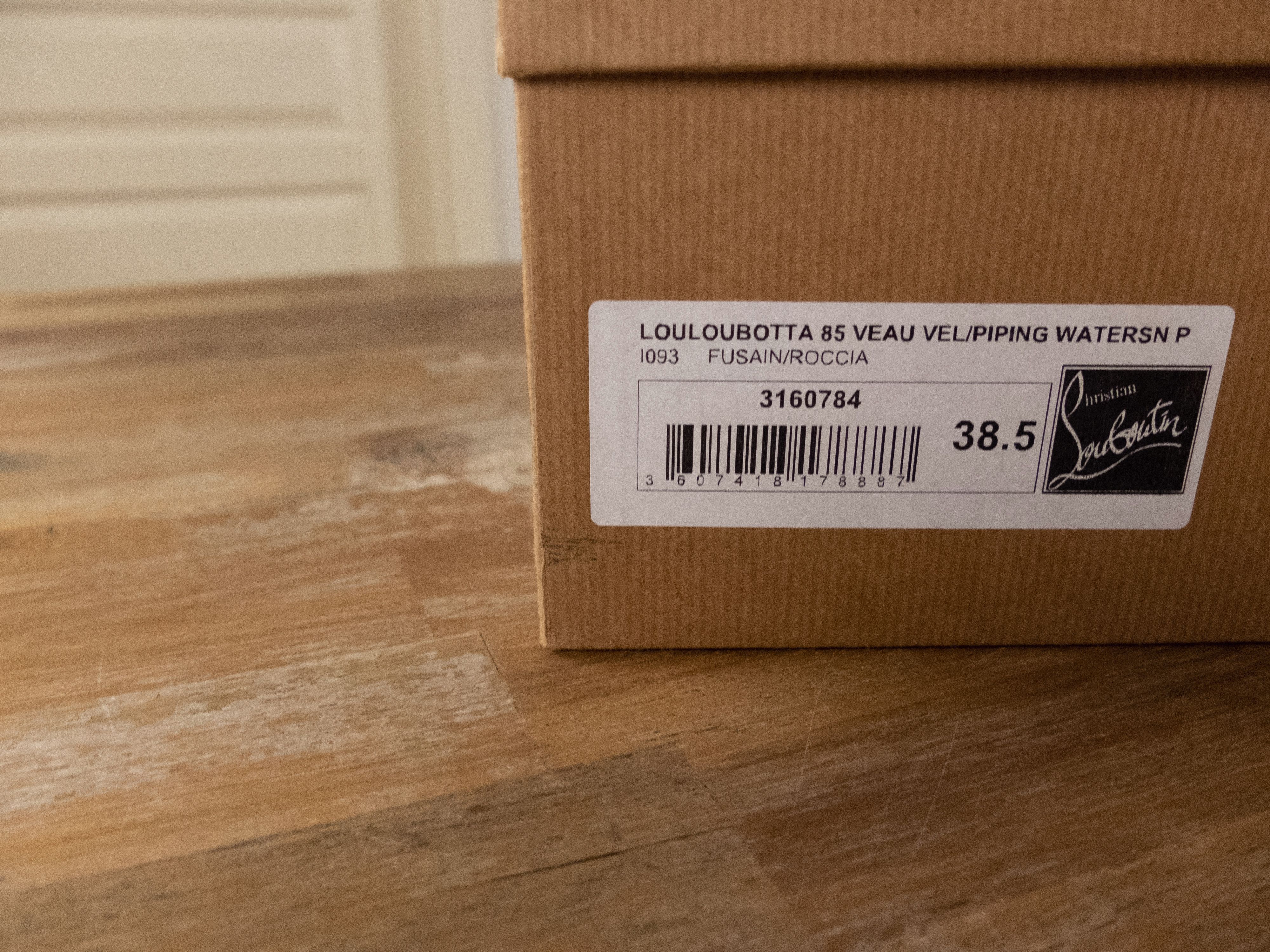 Christian Louboutin CHRISTIAN LOUBOUTIN Louloubotta gray black suede boots 38.5 Size US 8.5 / IT 38.5 - 13 Thumbnail