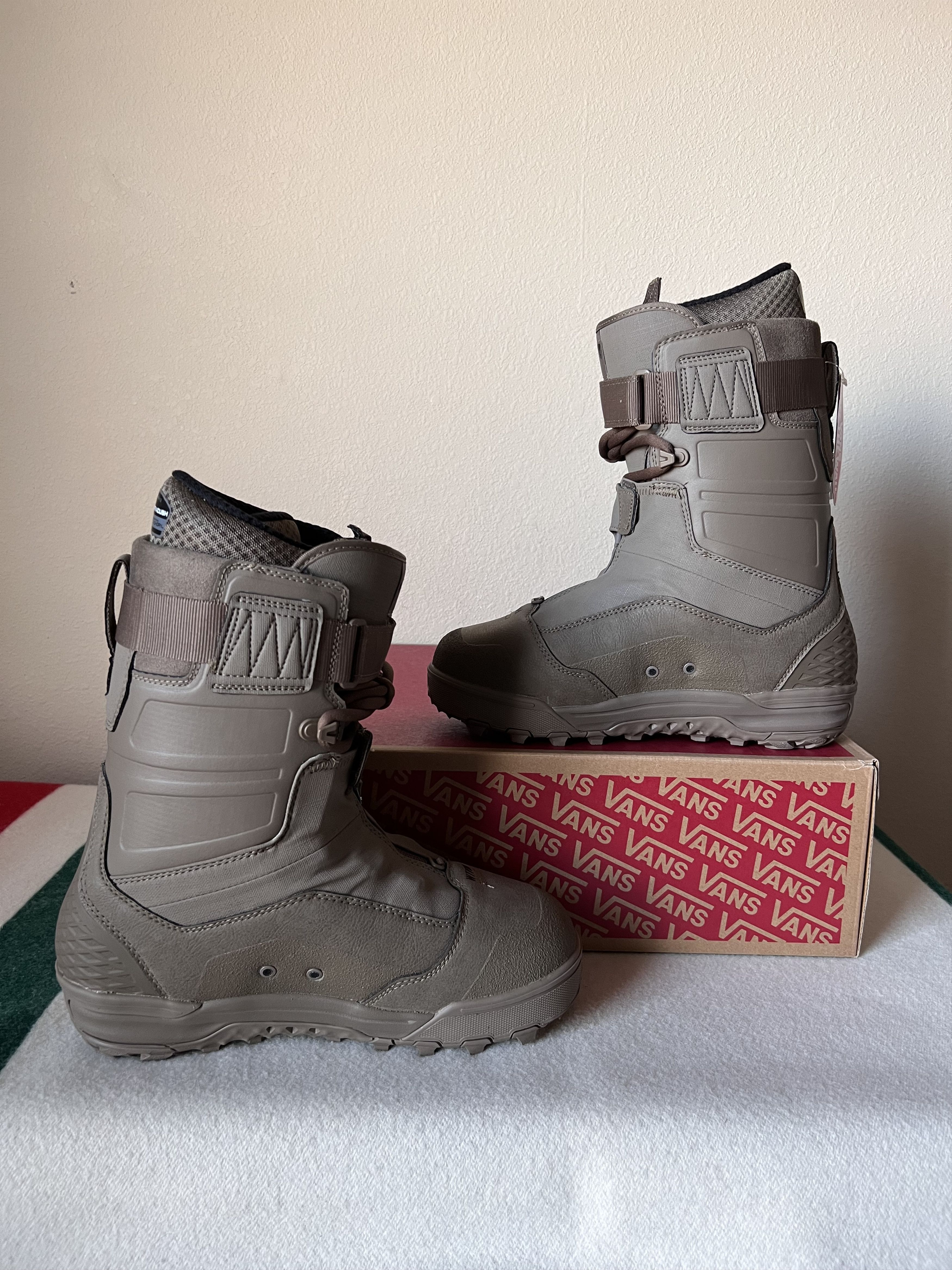 WTAPS VANS VAULT STANDARD MTE バンズ ブーツ Vans - Vault by Vans x WTAPS Standard Snow MTE | HBX