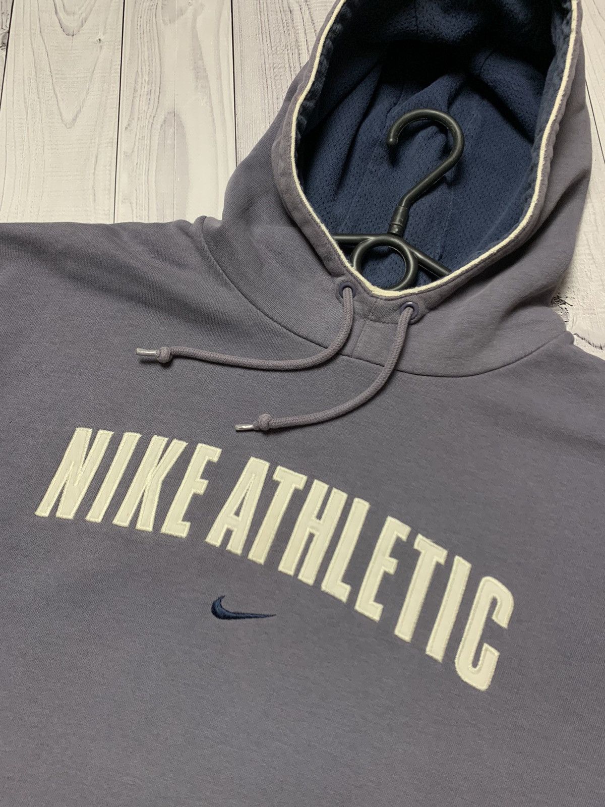 Nike × Vintage Vintage Nike hoodie big logo distressed size M Size US M / EU 48-50 / 2 - 3 Thumbnail
