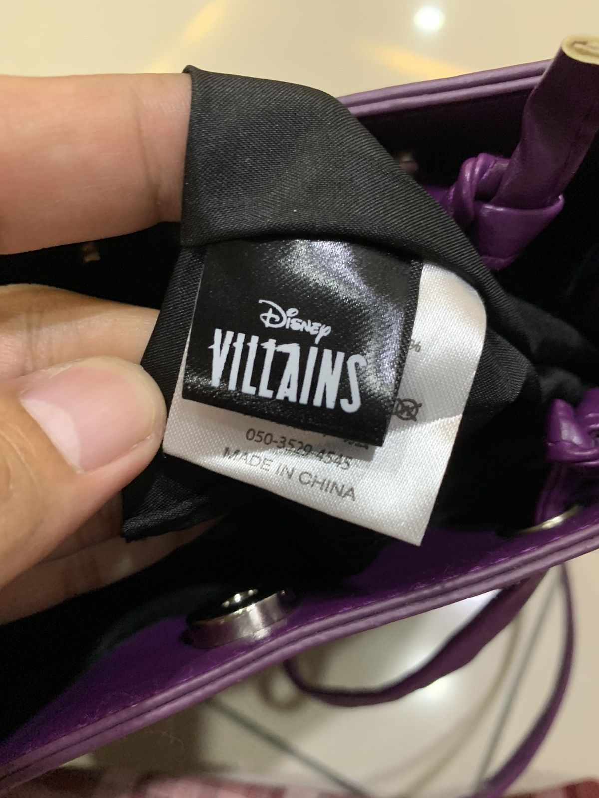 Cartoon Network × Disney DISNEY VILLAINS DIABOLICALLY DEVIOUS TOTE BAG Size ONE SIZE - 7 Thumbnail
