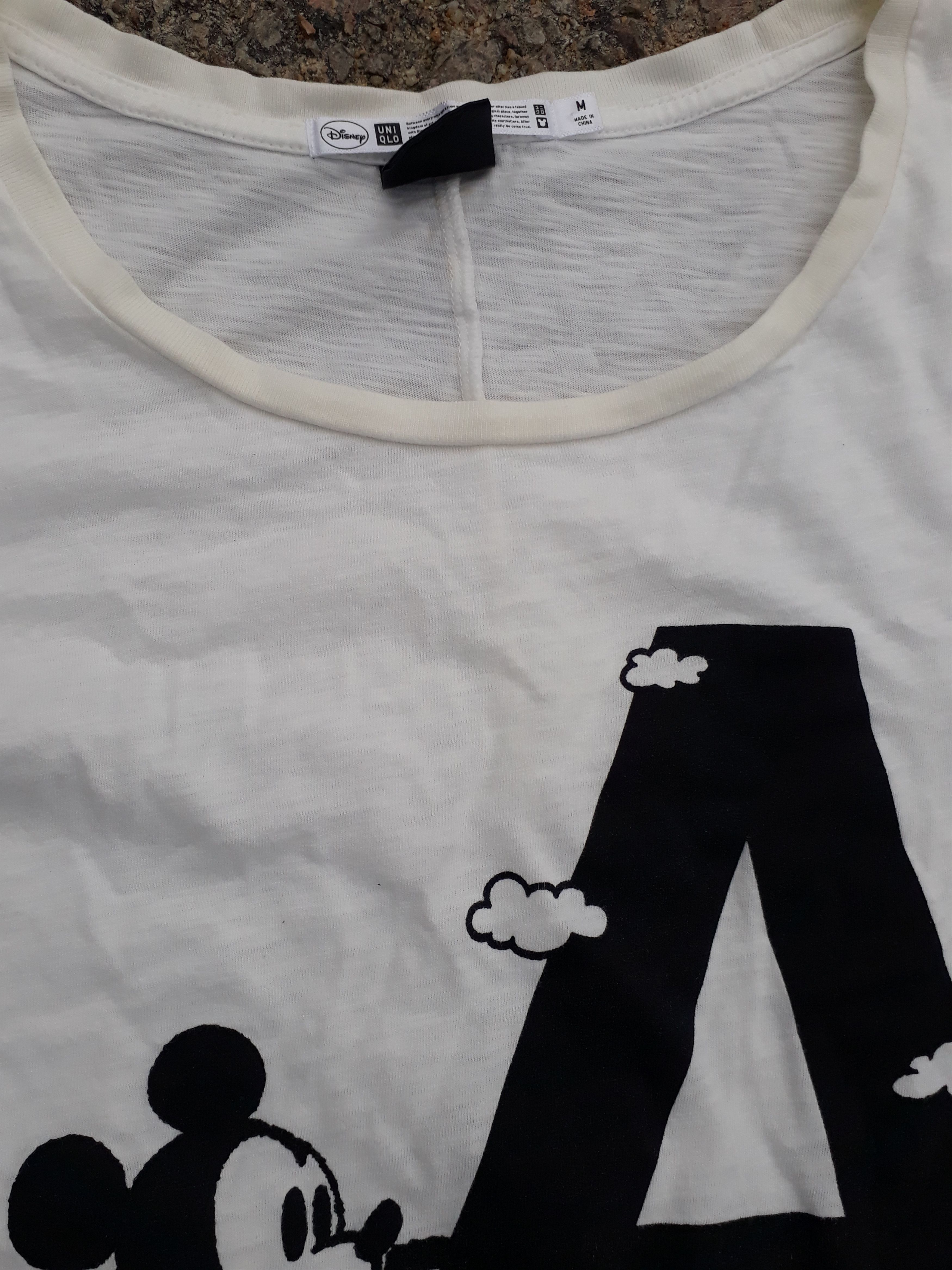 Jun Takahashi × Undercover × Uniqlo 💥FINAL DROP💥UNIQLO UNDERCOVER DISNEY SMALL FIT Size M / US 6-8 / IT 42-44 - 7 Thumbnail