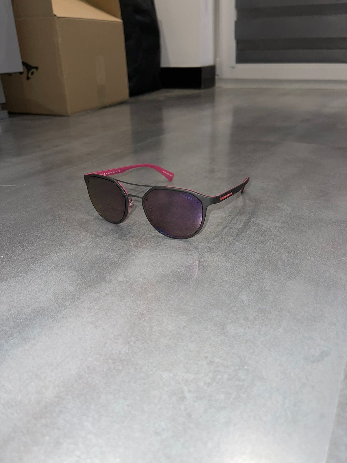 Pre-owned Prada Sps 55s Red Tab Logo Two Tone Sunglasses In Gray/pink