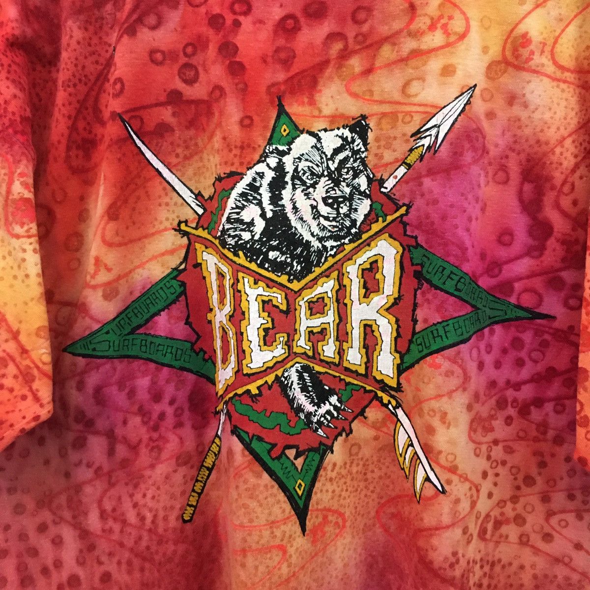 Vintage Rare Vintage 90s Bear Surfboard Tye Dye Tshirt Size US L / EU 52-54 / 3 - 7 Thumbnail