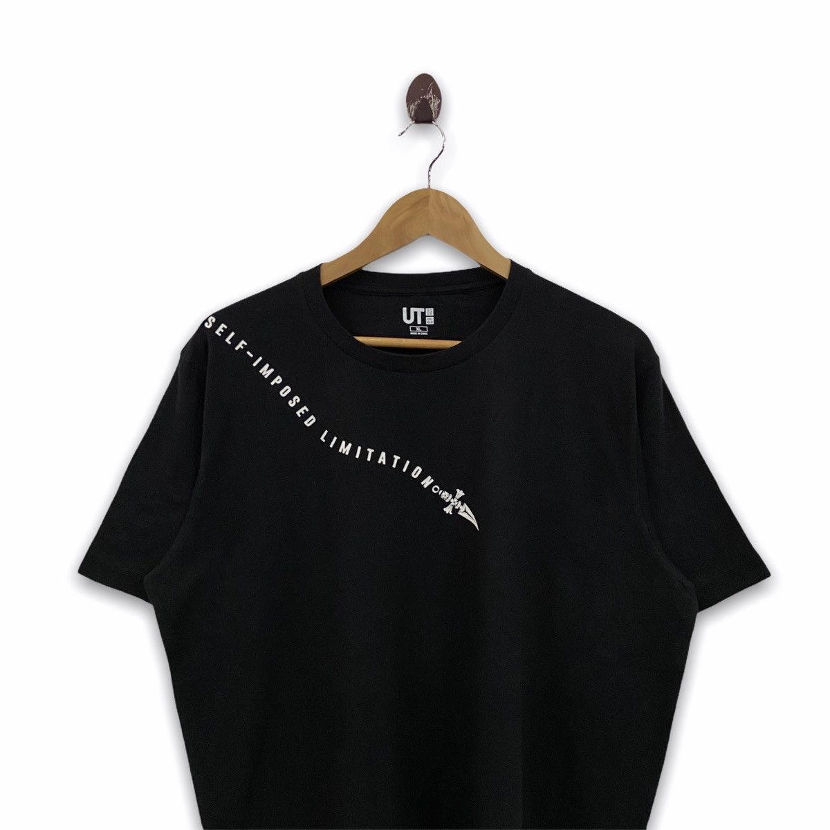 Cartoon Network × Japanese Brand × Uniqlo Rare Anime Hunter x Hunter Curarpikt Tee Size US XL / EU 56 / 4 - 4 Thumbnail