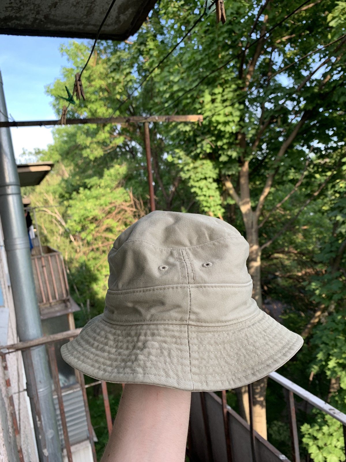 Nike 90s Vintage Nike Beige Swoosh Y2K Bucket Hat Cap Size ONE SIZE - 9 Thumbnail