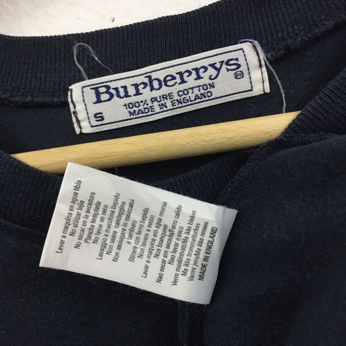 Burberry × Vintage Rare Vintage BURBERRYS Medium Logo Embroidery Tee Size US L / EU 52-54 / 3 - 5 Thumbnail