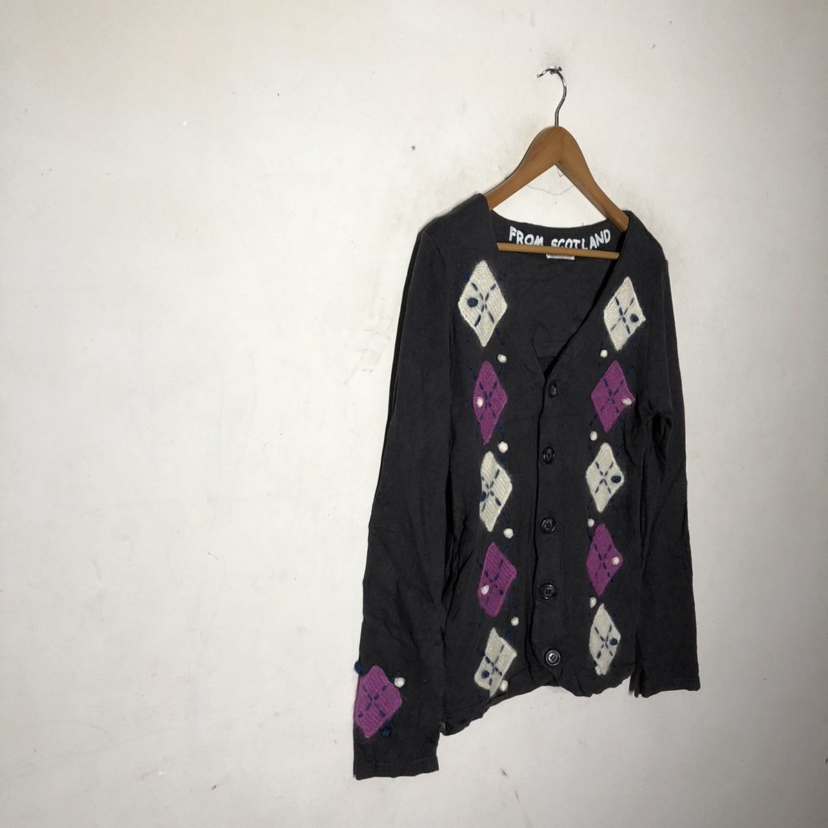 Japanese Brand LIGHT CARDIGAN ROUGH NATURAL CHARM MADE IN SCOTLAND Size US M / EU 48-50 / 2 - 3 Thumbnail