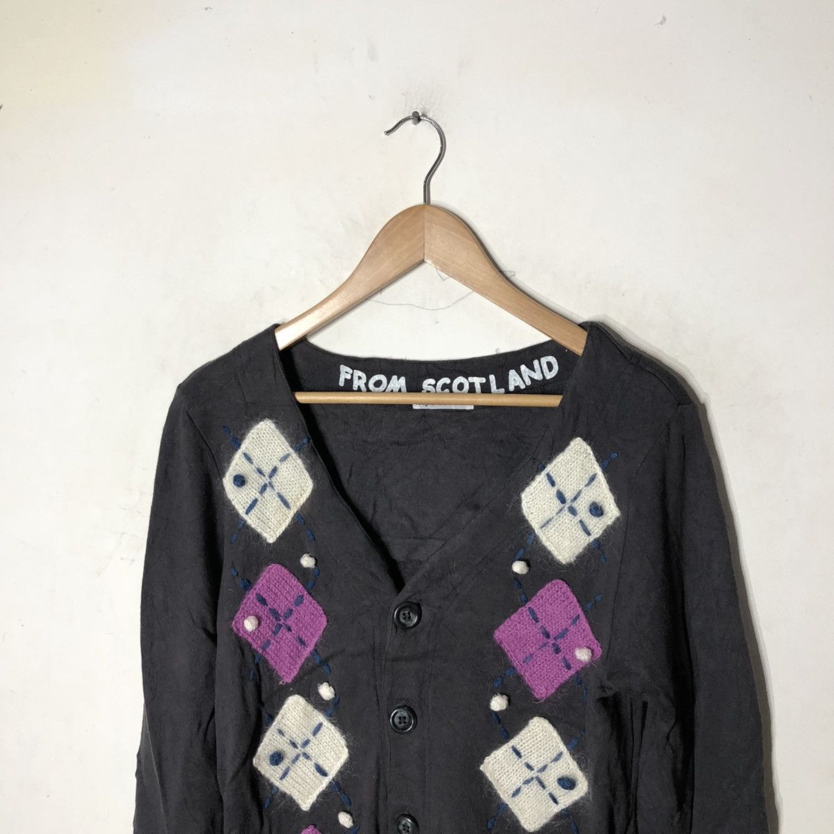 Japanese Brand LIGHT CARDIGAN ROUGH NATURAL CHARM MADE IN SCOTLAND Size US M / EU 48-50 / 2 - 4 Thumbnail