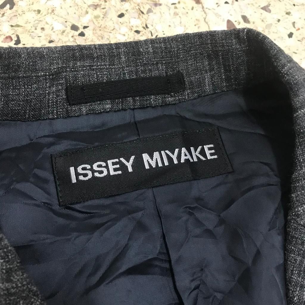 Issey Miyake 💥STEALS💥 🔥New with tag🔥 Issey miyake jacket Size US M / EU 48-50 / 2 - 8 Thumbnail