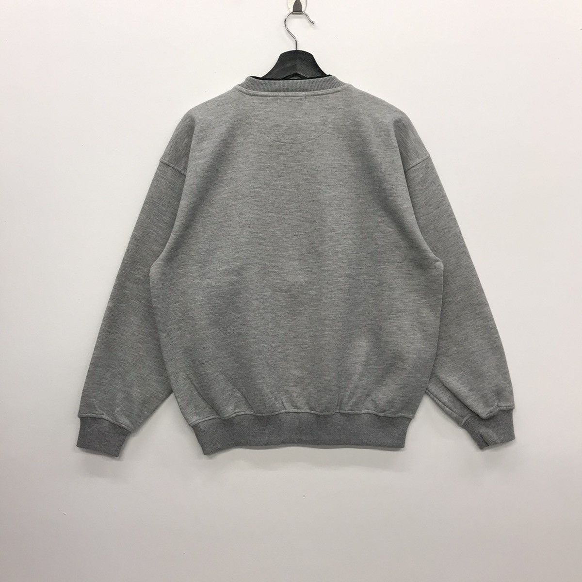 Designer × Valentino × Vintage Rare!! Vintage Carlo Valentino Embroidery Sweatshirt Size US L / EU 52-54 / 3 - 11 Thumbnail