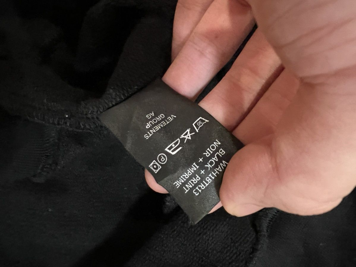 Vetements Metal logo tour hoodie Size US M / EU 48-50 / 2 - 6 Thumbnail