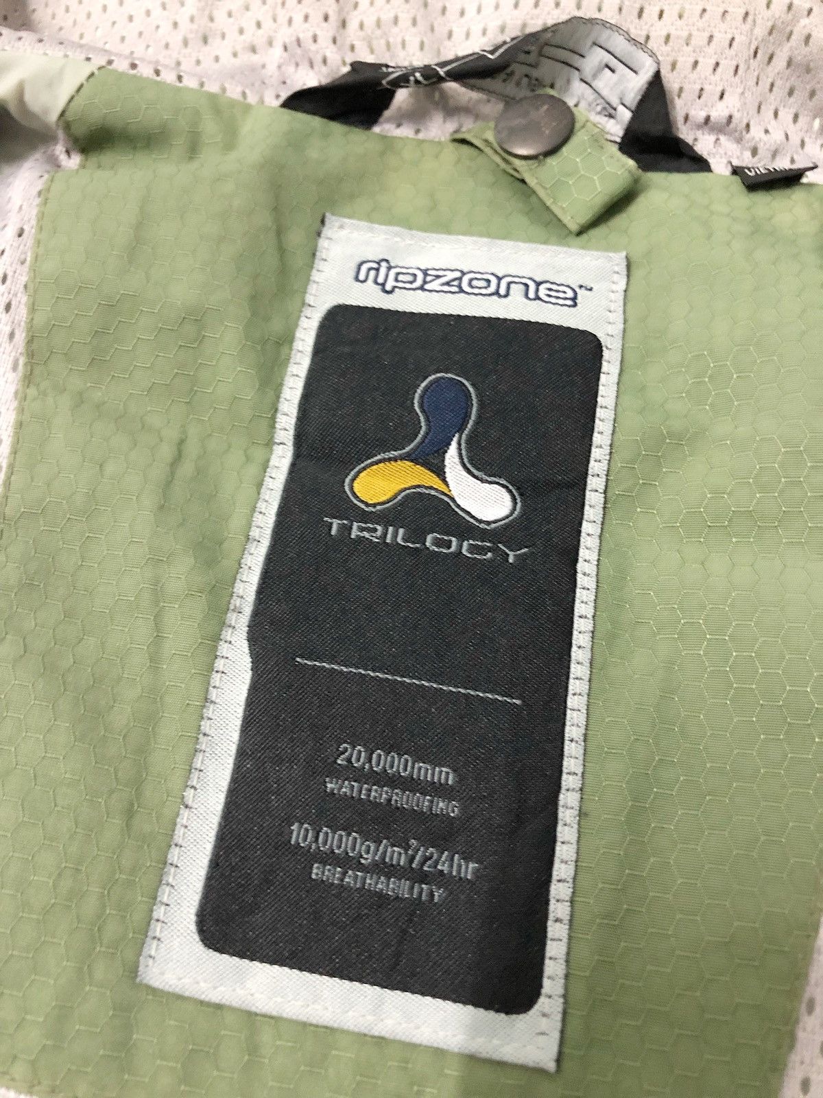 Vintage Archive Ripzone Trilogy Outdoor tech weather jacket Size US L / EU 52-54 / 3 - 16 Thumbnail