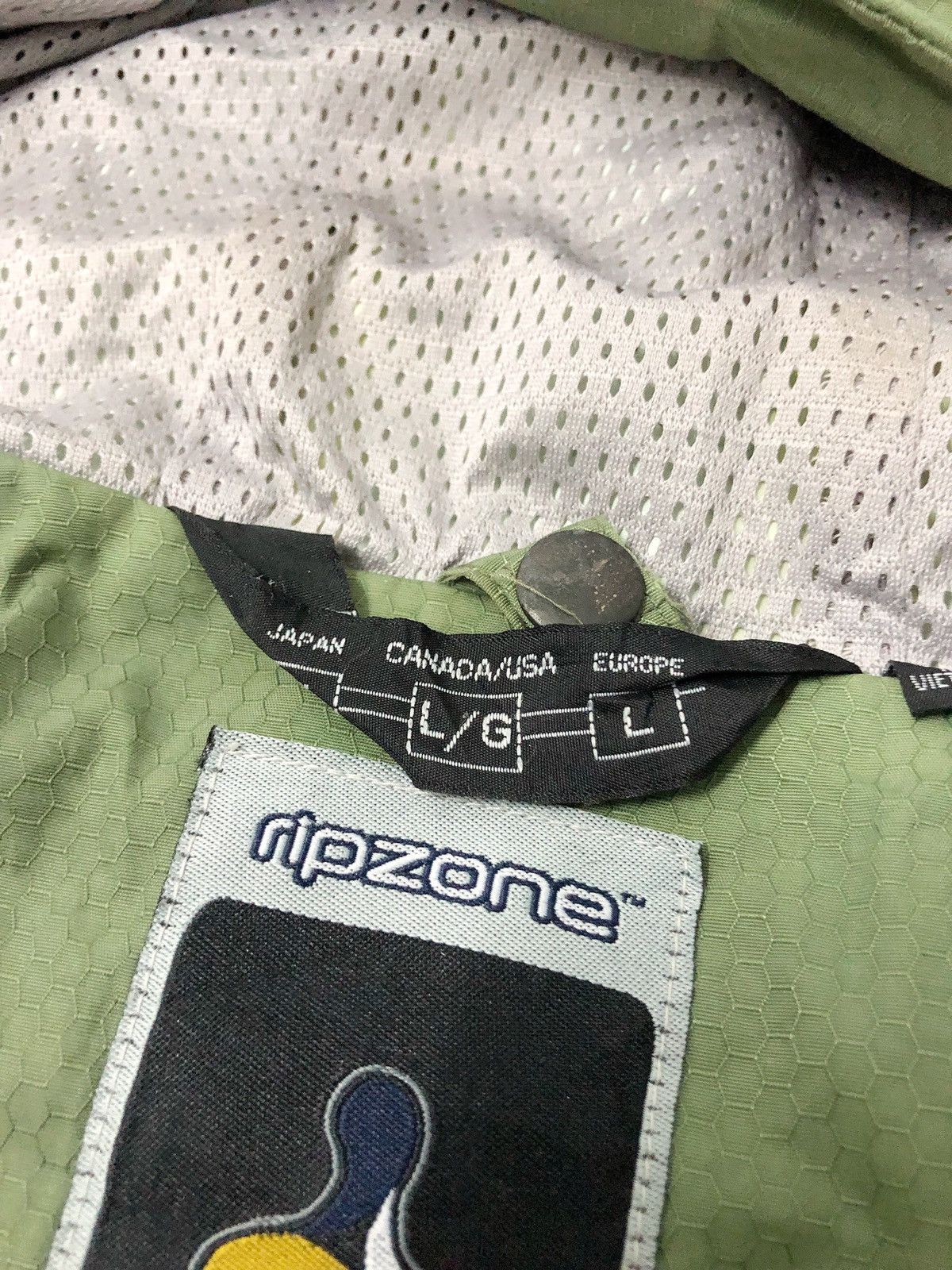 Vintage Archive Ripzone Trilogy Outdoor tech weather jacket Size US L / EU 52-54 / 3 - 17 Thumbnail