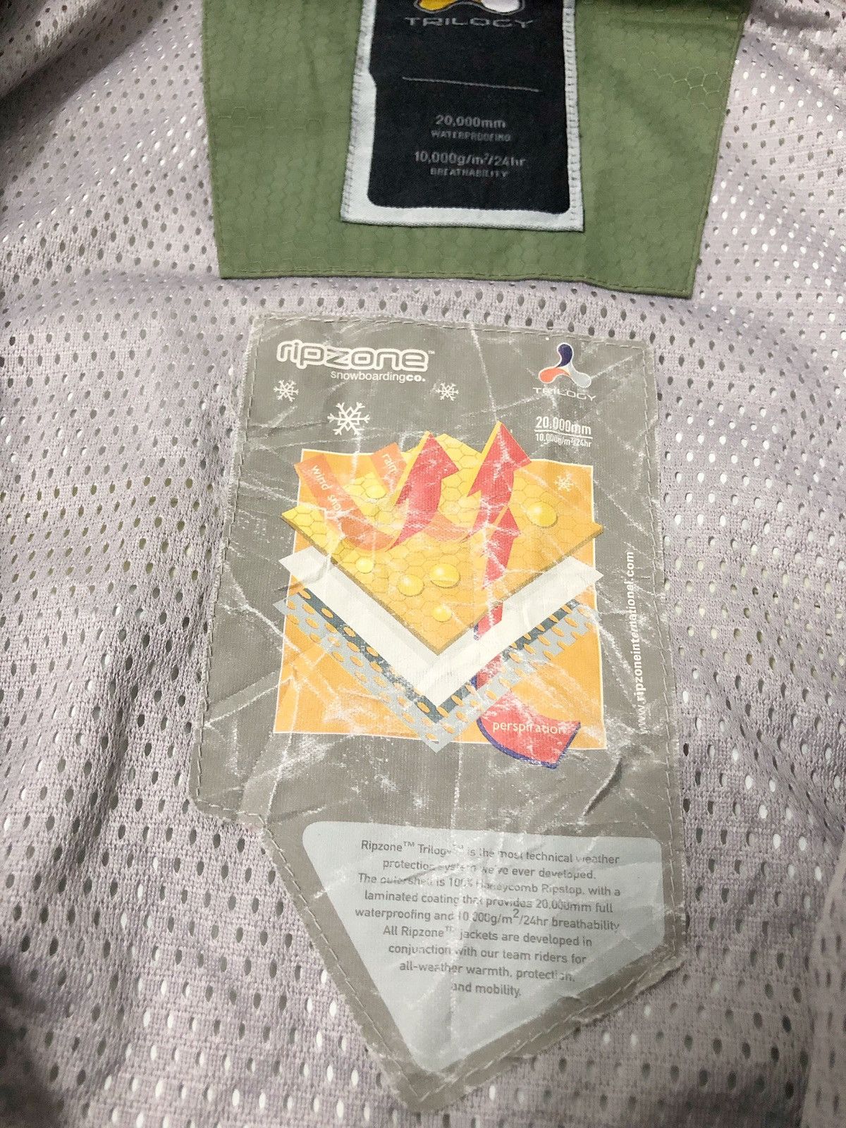 Vintage Archive Ripzone Trilogy Outdoor tech weather jacket Size US L / EU 52-54 / 3 - 18 Thumbnail