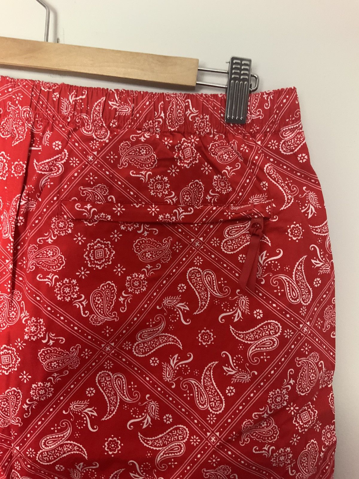 Supreme Supreme Paisley Bandana Track Pants Red Medium Size US 32 / EU 48 - 9 Thumbnail
