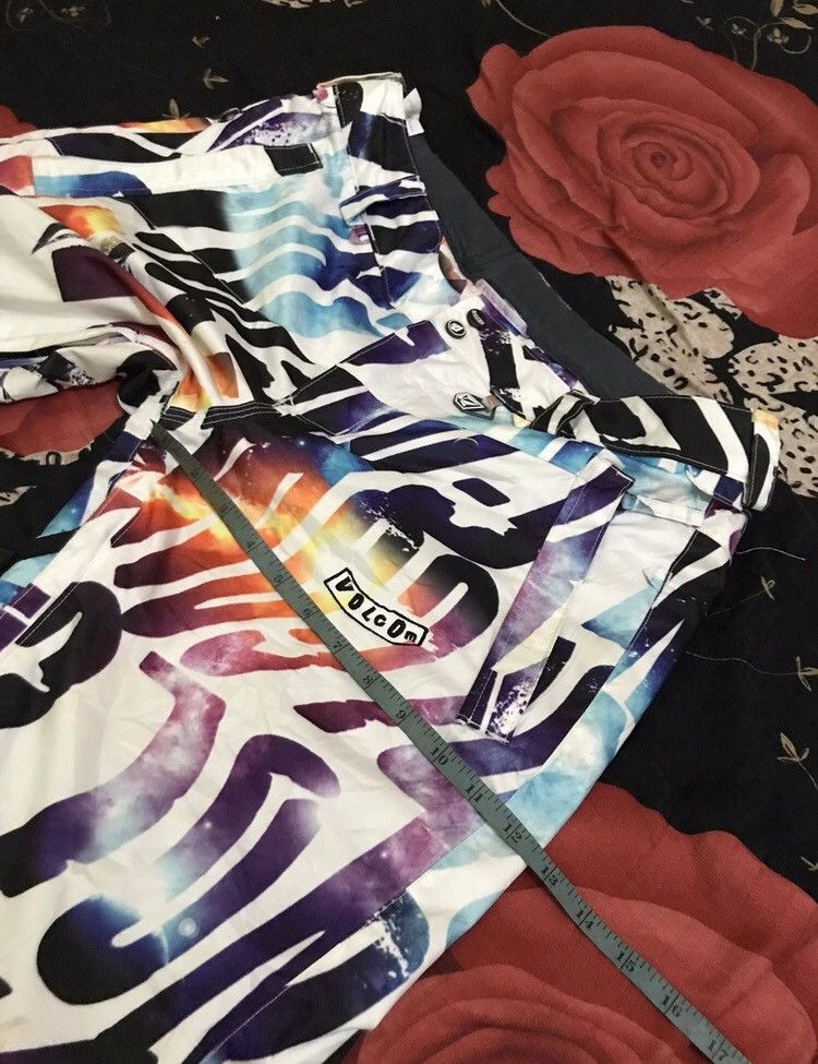 Volcom 🔥rare🔥volcom multicolor ski pants s35 Size US 35 - 13 Thumbnail