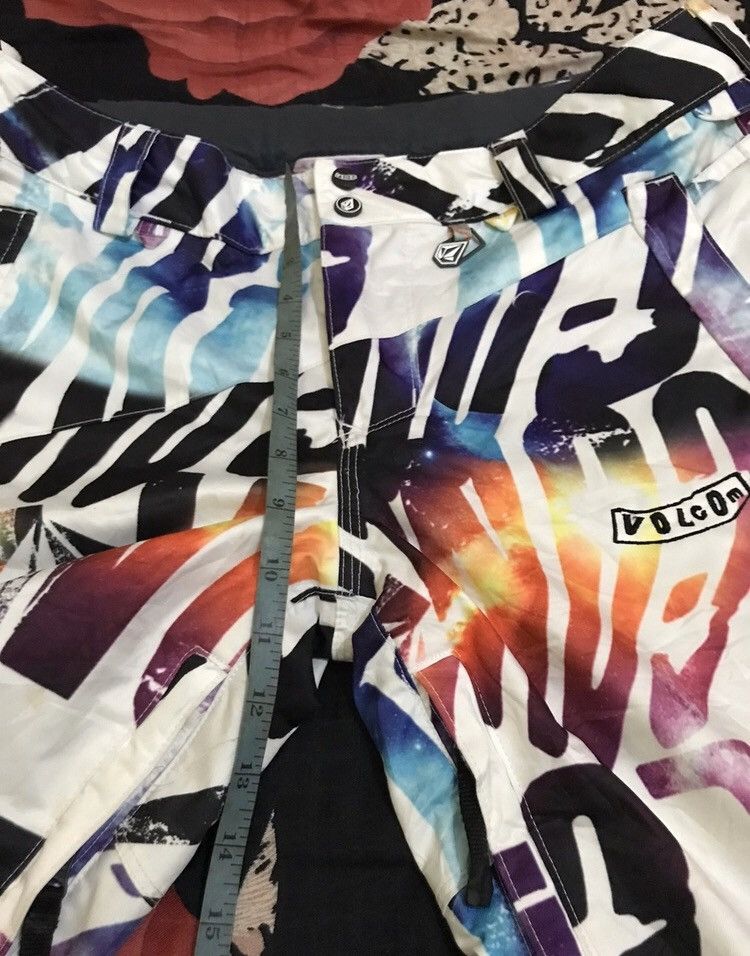 Volcom 🔥rare🔥volcom multicolor ski pants s35 Size US 35 - 12 Thumbnail