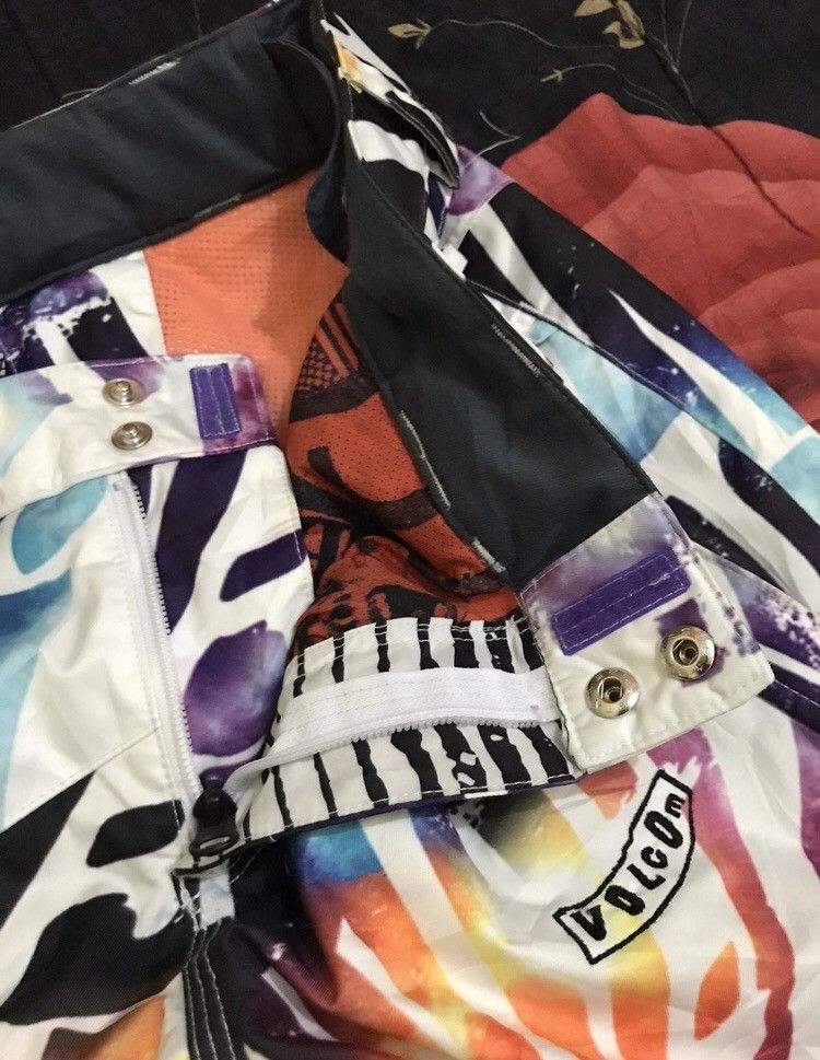 Volcom 🔥rare🔥volcom multicolor ski pants s35 Size US 35 - 9 Thumbnail