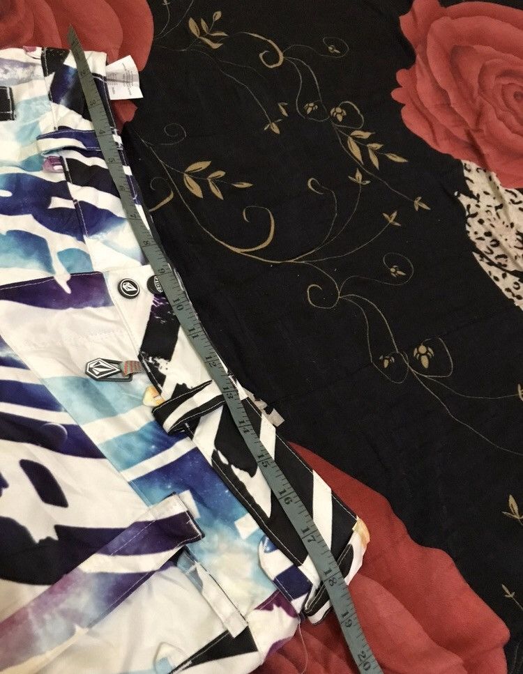 Volcom 🔥rare🔥volcom multicolor ski pants s35 Size US 35 - 11 Thumbnail